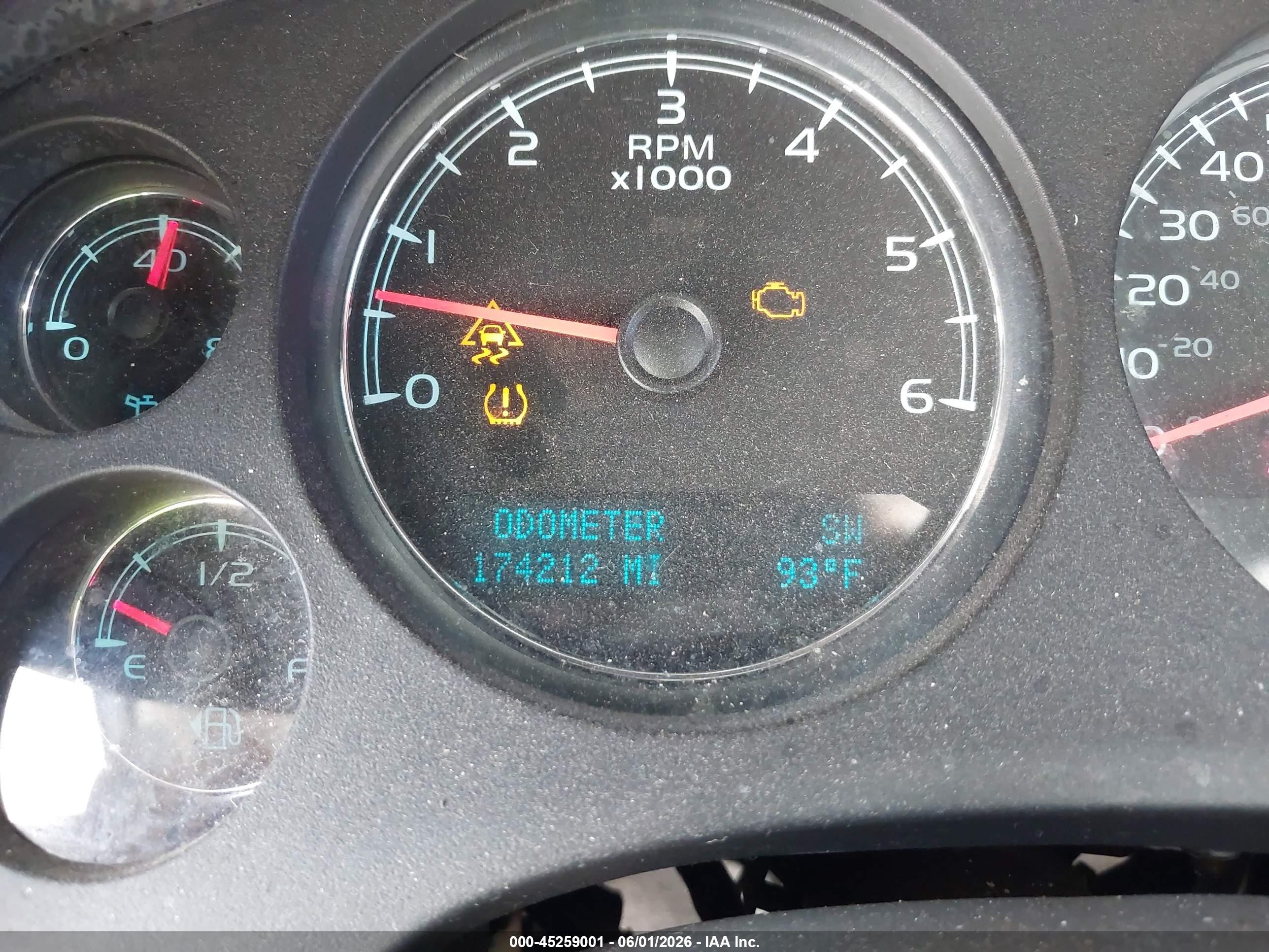 2010 Chevrolet Tahoe Lt Серый vin: 1GNMCBE37AR194232