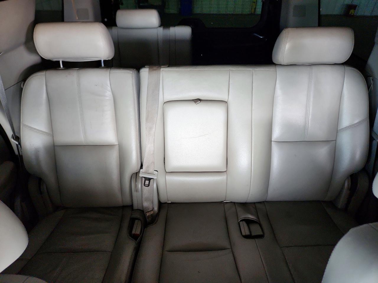 2010 Chevrolet Tahoe C1500 Lt Black vin: 1GNMCBE38AR146626