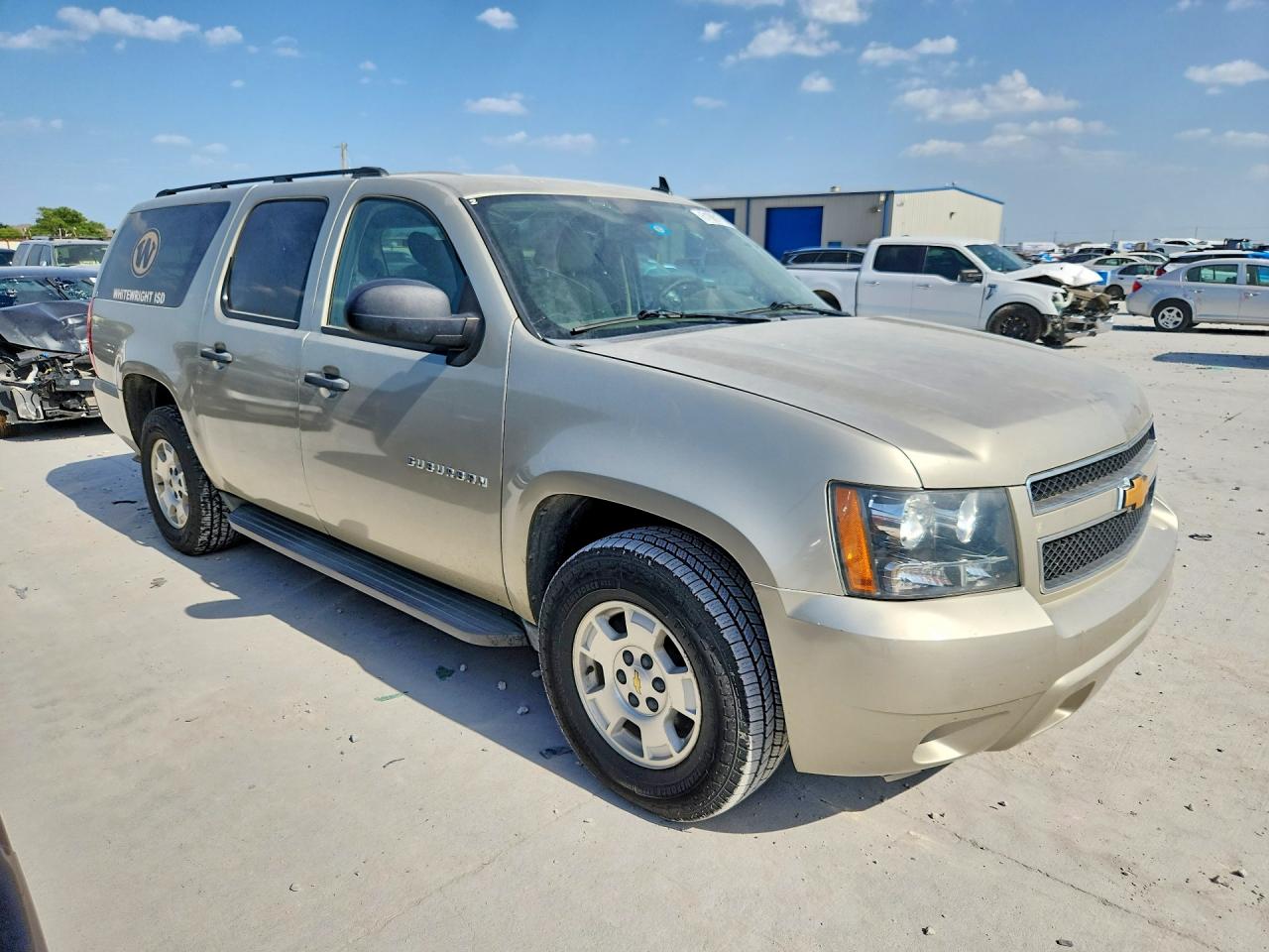 2014 Chevrolet Suburban C1500 Silver vin: 1GNSC5E03ER192675