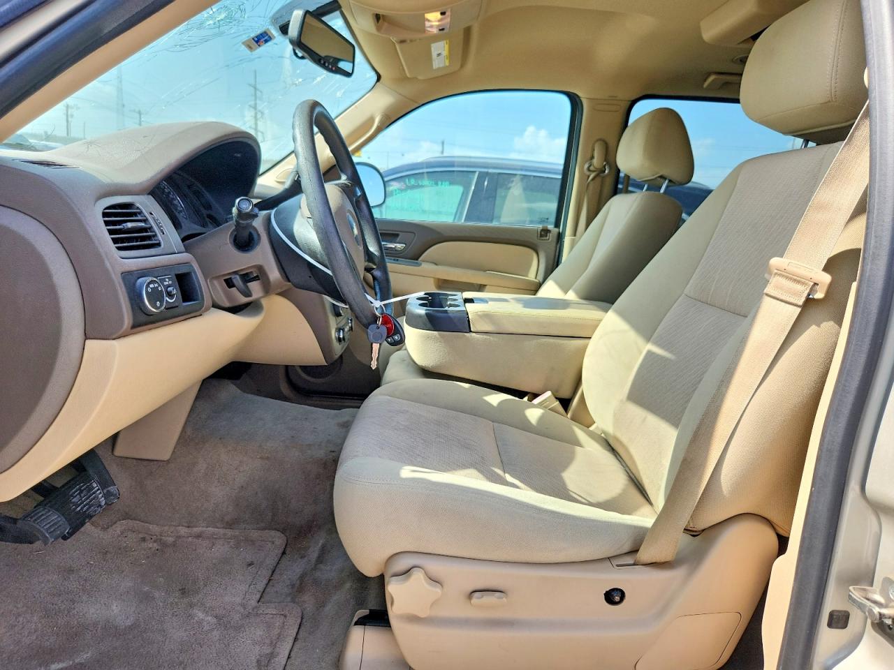 2014 Chevrolet Suburban C1500 Silver vin: 1GNSC5E03ER192675