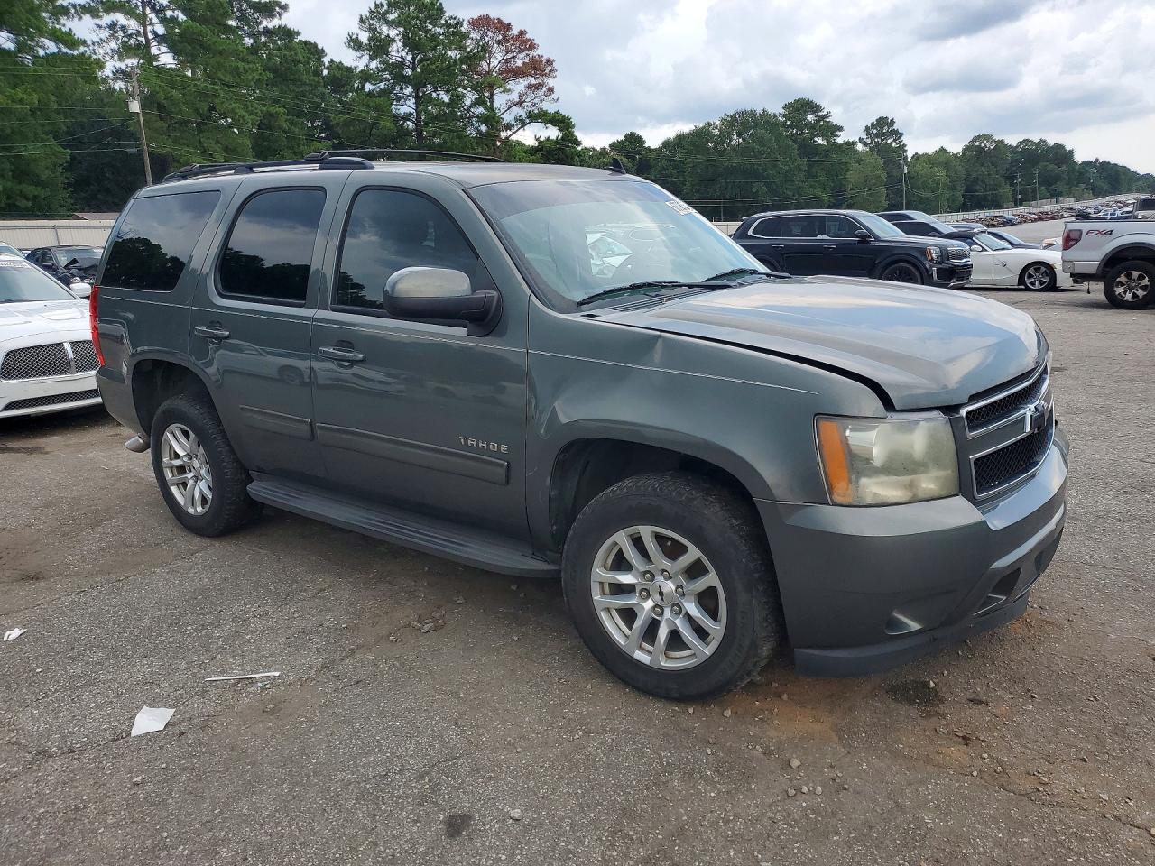 2011 Chevrolet Tahoe C1500 Ls Gray vin: 1GNSCAE00BR155135