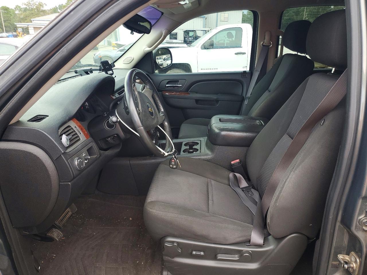 2011 Chevrolet Tahoe C1500 Ls Gray vin: 1GNSCAE00BR155135