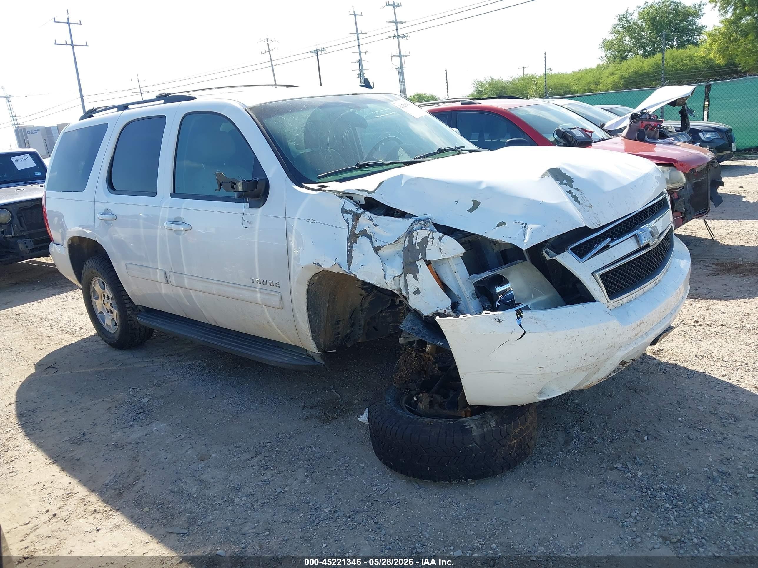 2011 Chevrolet Tahoe Ls White vin: 1GNSCAE00BR263304