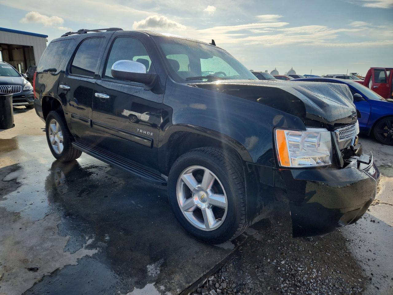 2011 Chevrolet Tahoe C1500 Ls Black vin: 1GNSCAE00BR388397