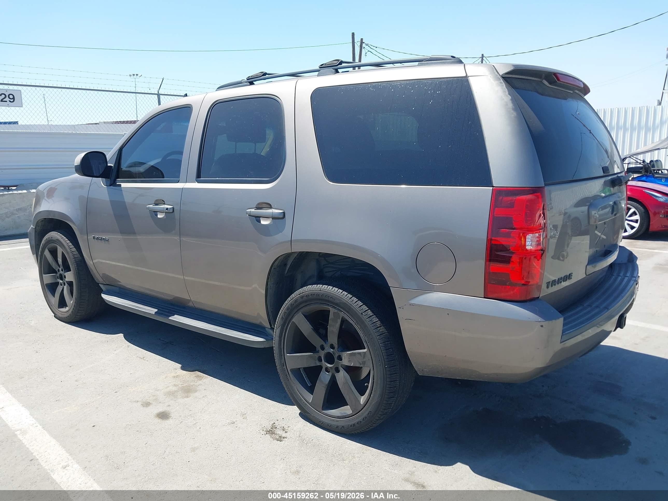 2011 Chevrolet Tahoe Ls Gray vin: 1GNSCAE00BR392515