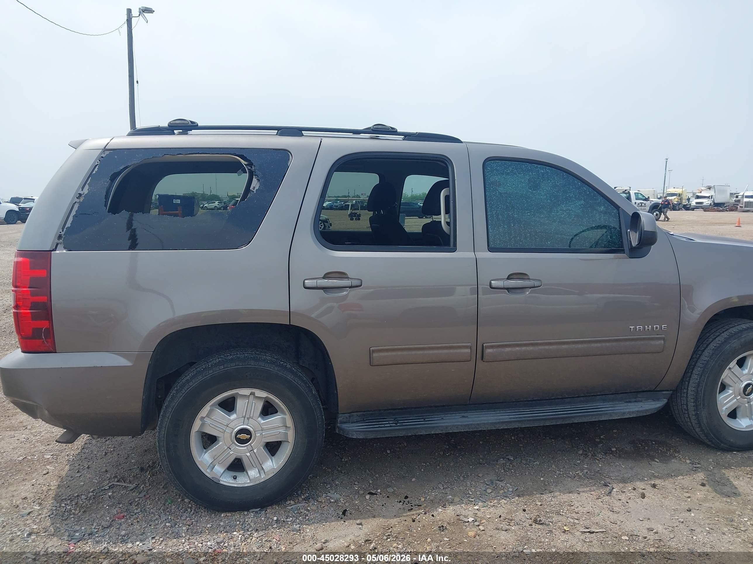 2013 Chevrolet Tahoe Ls Dark Brown vin: 1GNSCAE00DR156563