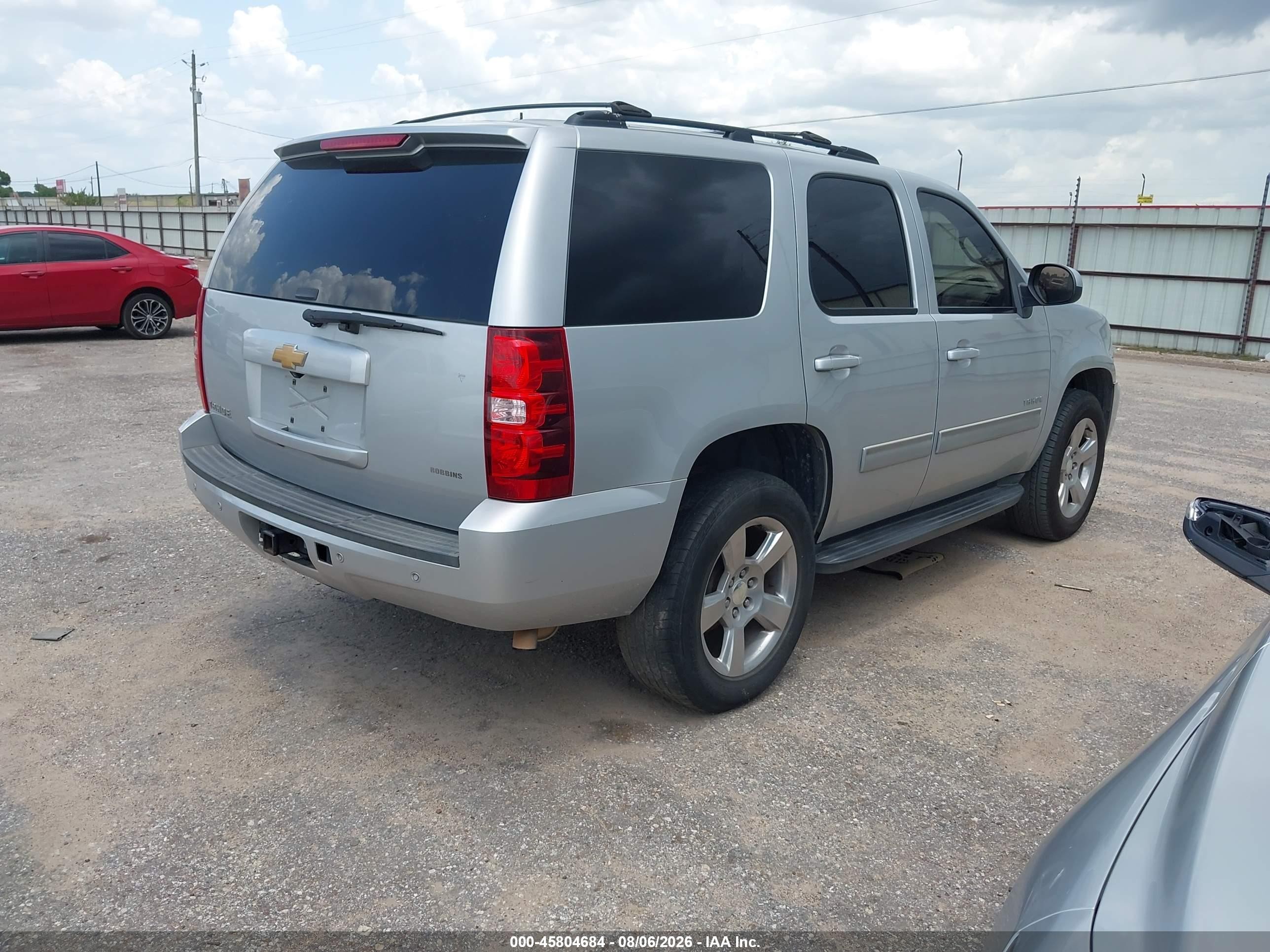 2013 Chevrolet Tahoe Ls Серебряный vin: 1GNSCAE00DR361591