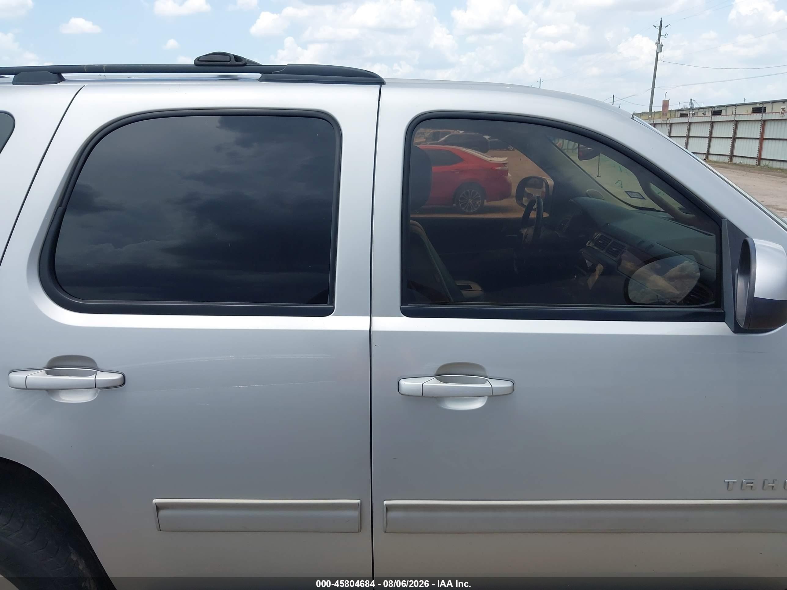 2013 Chevrolet Tahoe Ls Серебряный vin: 1GNSCAE00DR361591