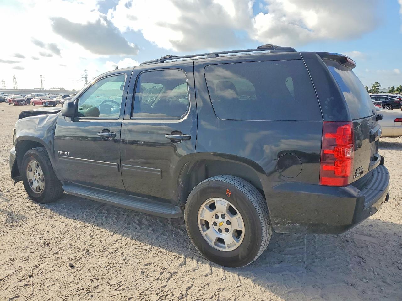 2011 Chevrolet Tahoe C1500 Ls Black vin: 1GNSCAE02BR140281
