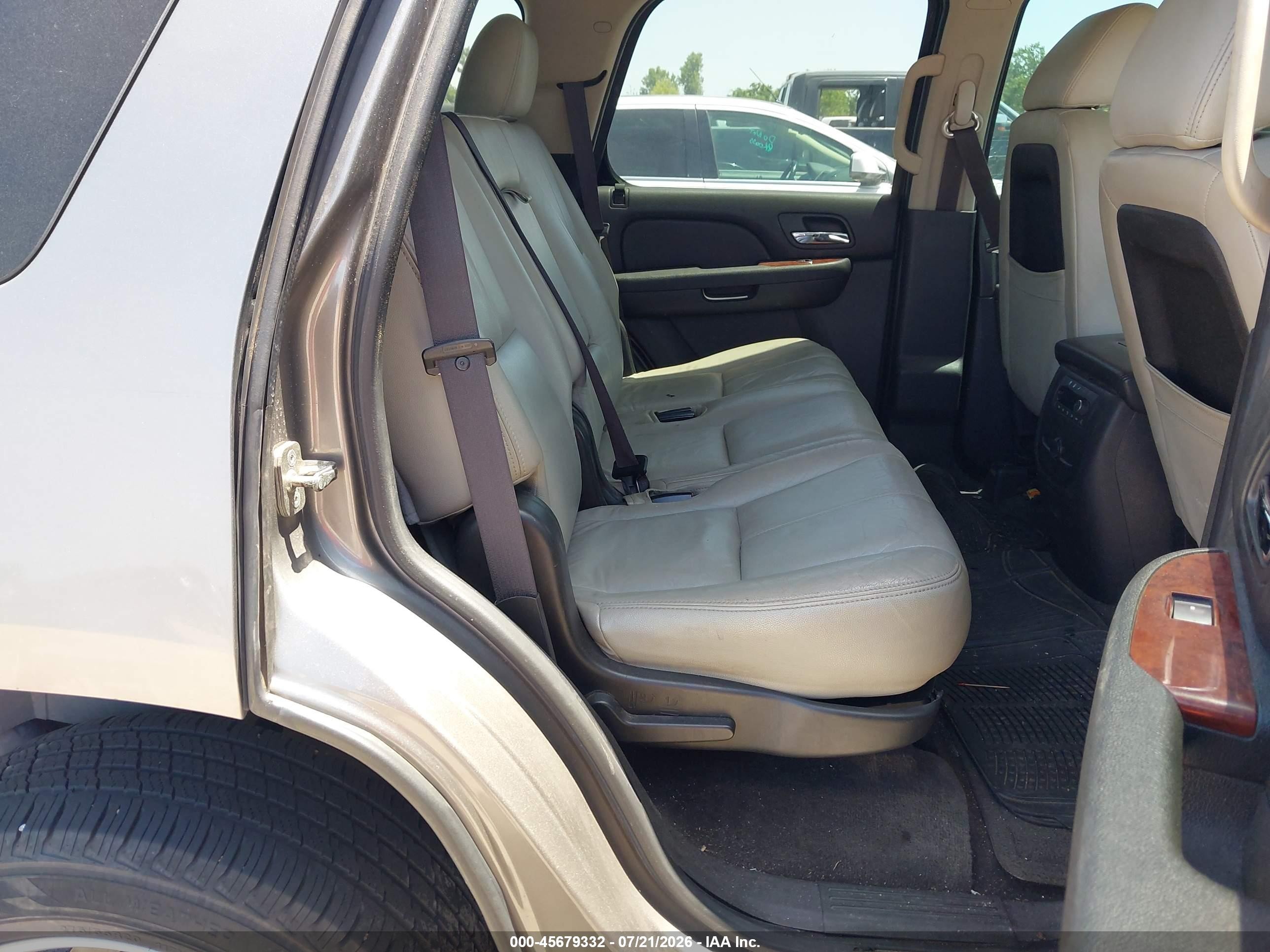 2012 Chevrolet Tahoe Ls Бежевый vin: 1GNSCAE02CR293891
