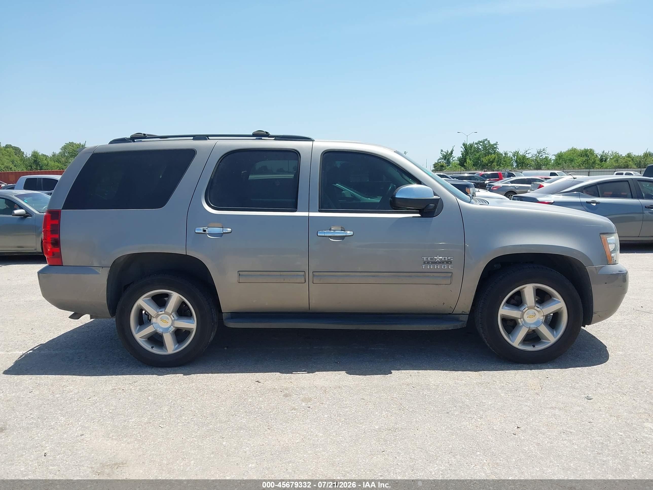 2012 Chevrolet Tahoe Ls Бежевый vin: 1GNSCAE02CR293891