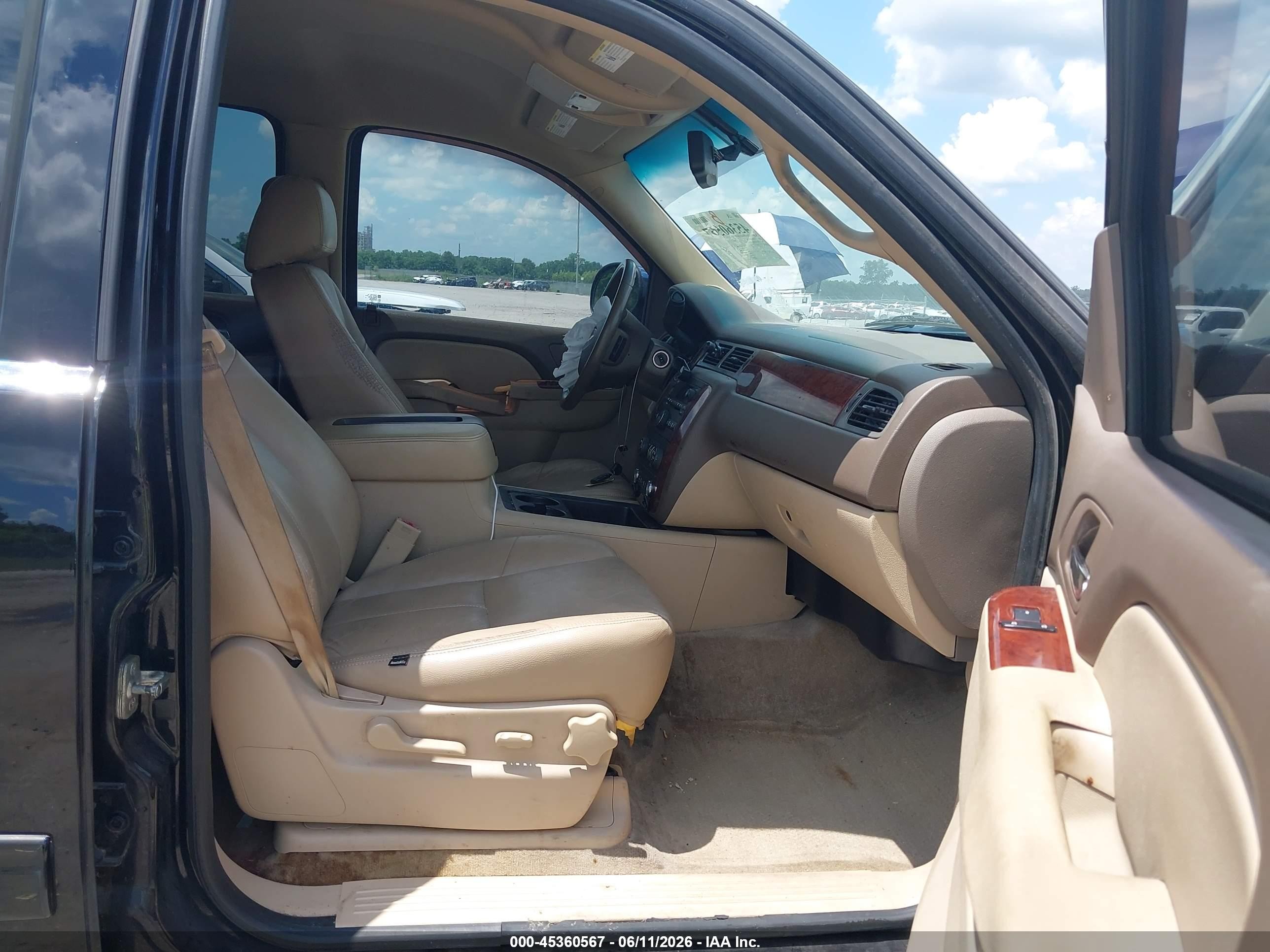 2013 Chevrolet Tahoe Ls Black vin: 1GNSCAE02DR131258