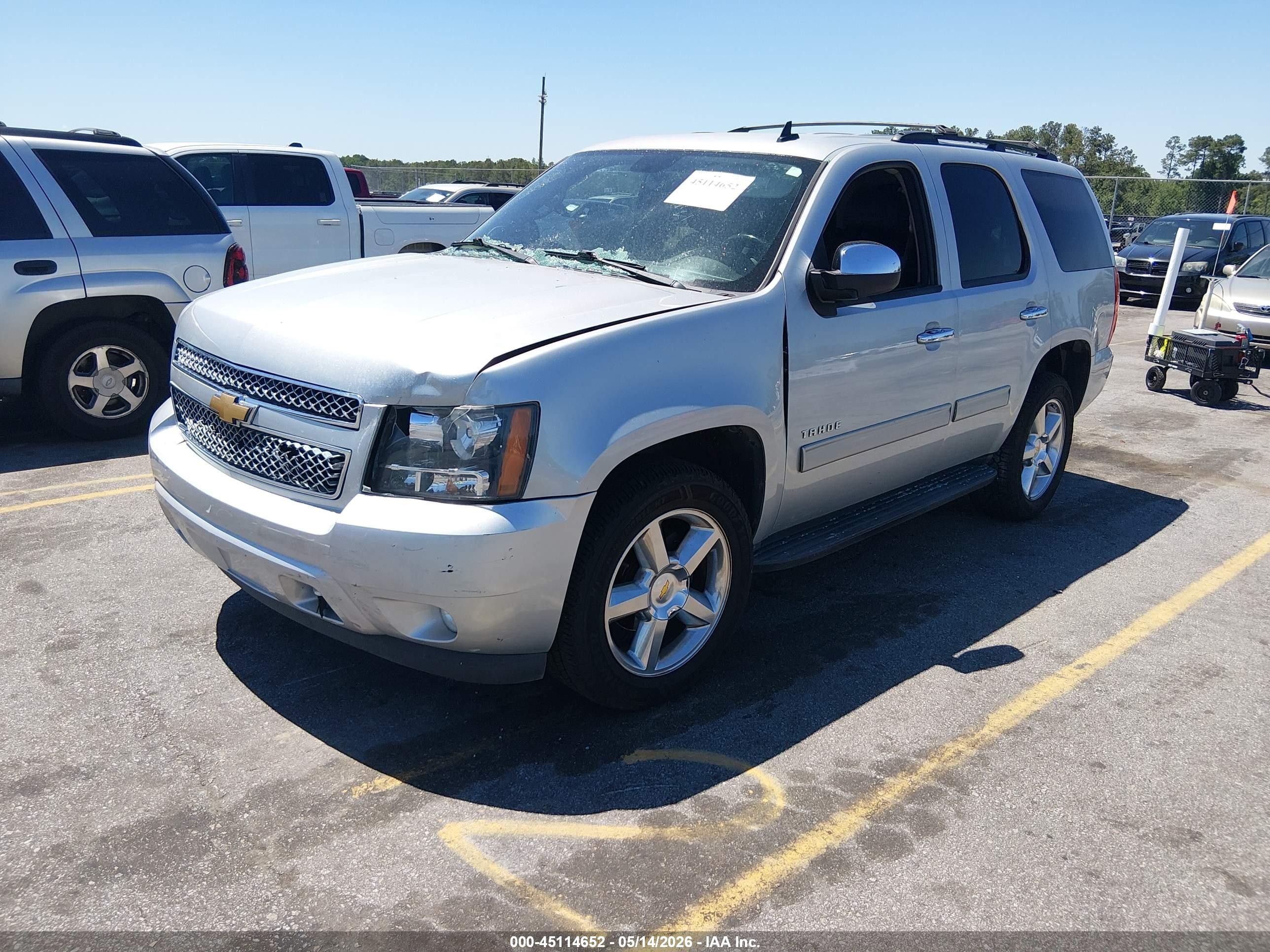 2013 Chevrolet Tahoe Ls Silver vin: 1GNSCAE02DR240061