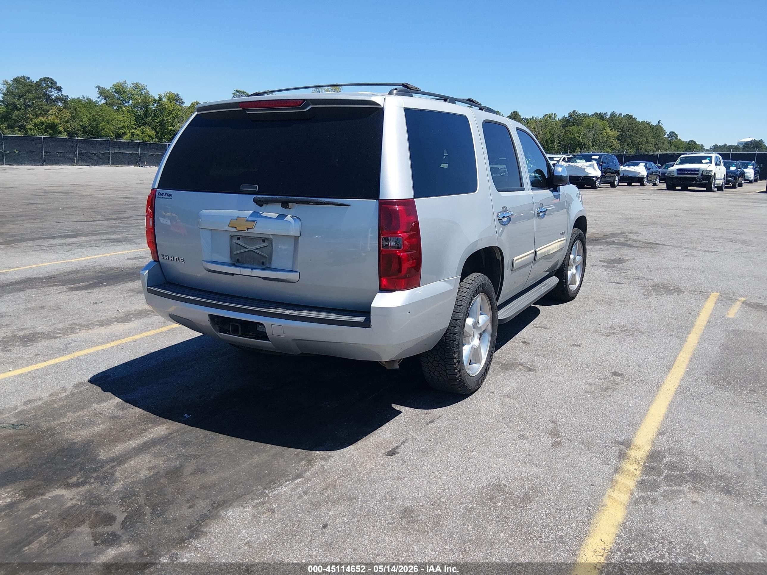 2013 Chevrolet Tahoe Ls Silver vin: 1GNSCAE02DR240061