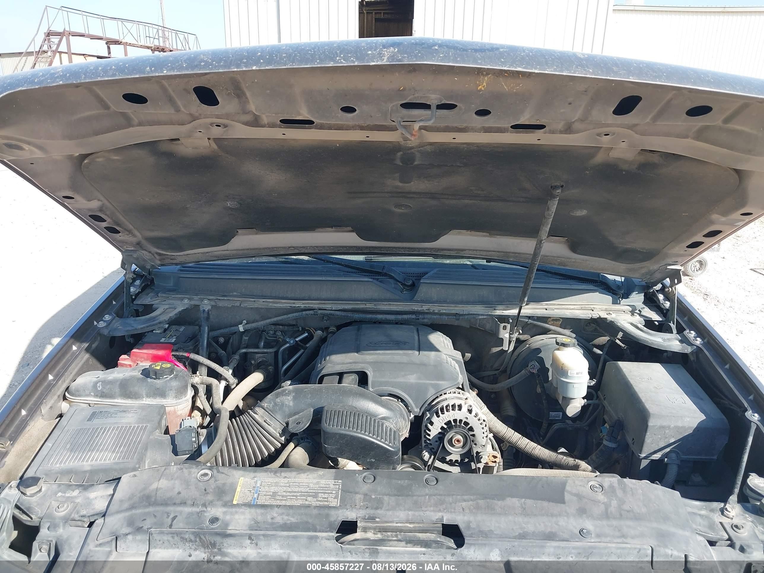 2011 Chevrolet Tahoe Ls Серый vin: 1GNSCAE03BR140418