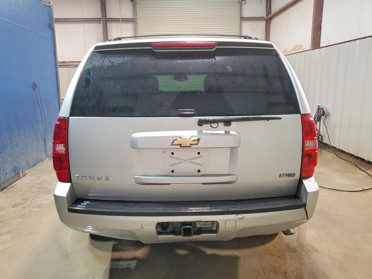 2011 Chevrolet Tahoe C1500 Ls Silver vin: 1GNSCAE03BR205266