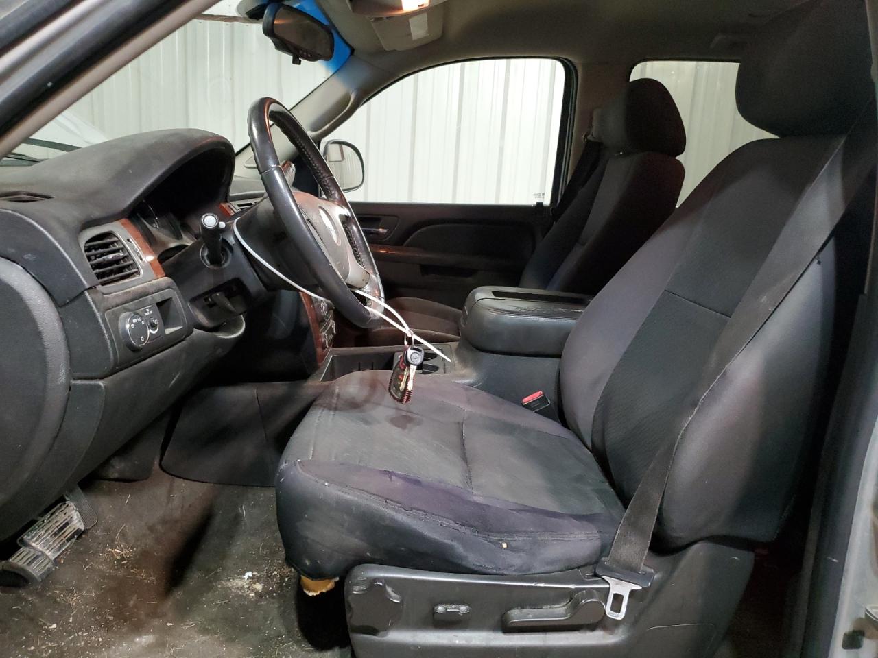 2011 Chevrolet Tahoe C1500 Ls Silver vin: 1GNSCAE03BR205266 Damage: Left Front Seat Cushion, Worn, Replacement Required