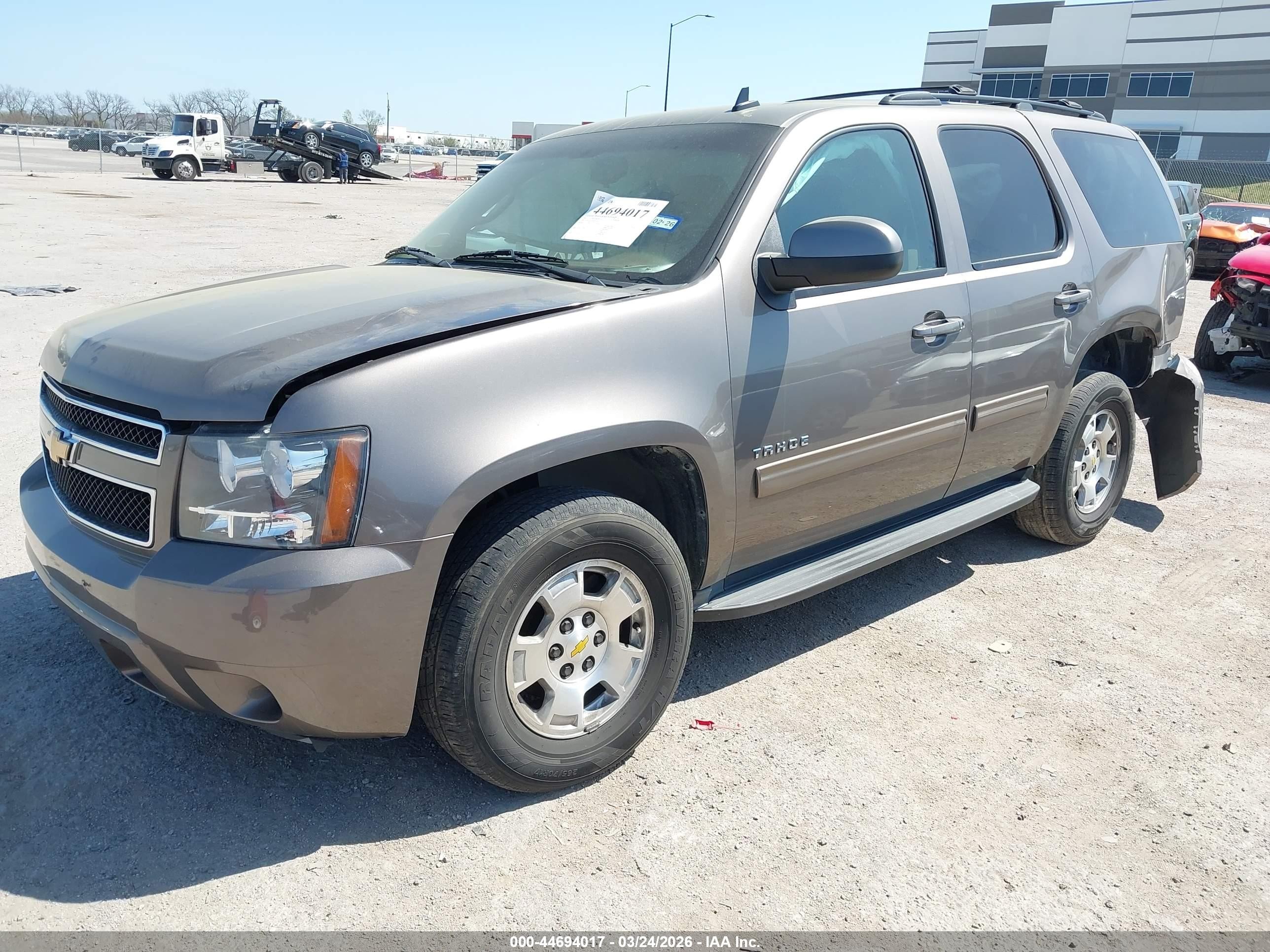 2011 Chevrolet Tahoe Ls Tan vin: 1GNSCAE03BR255147