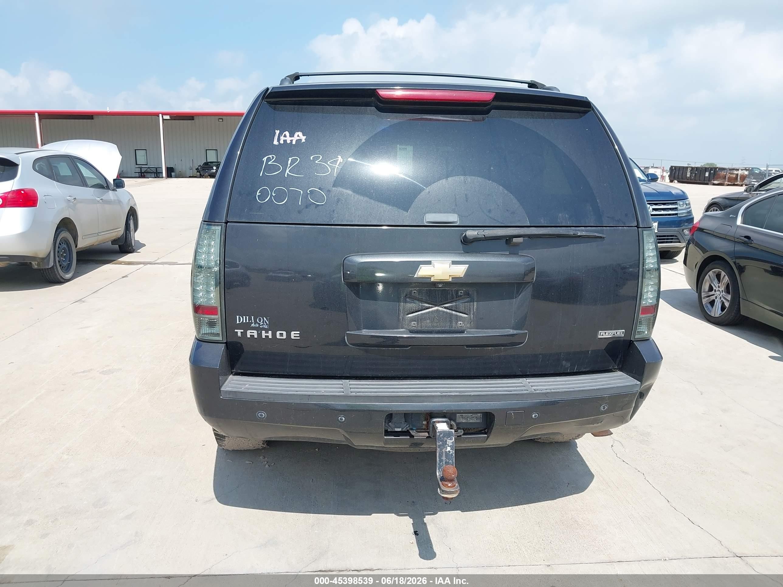 2011 Chevrolet Tahoe Ls Black vin: 1GNSCAE03BR340070