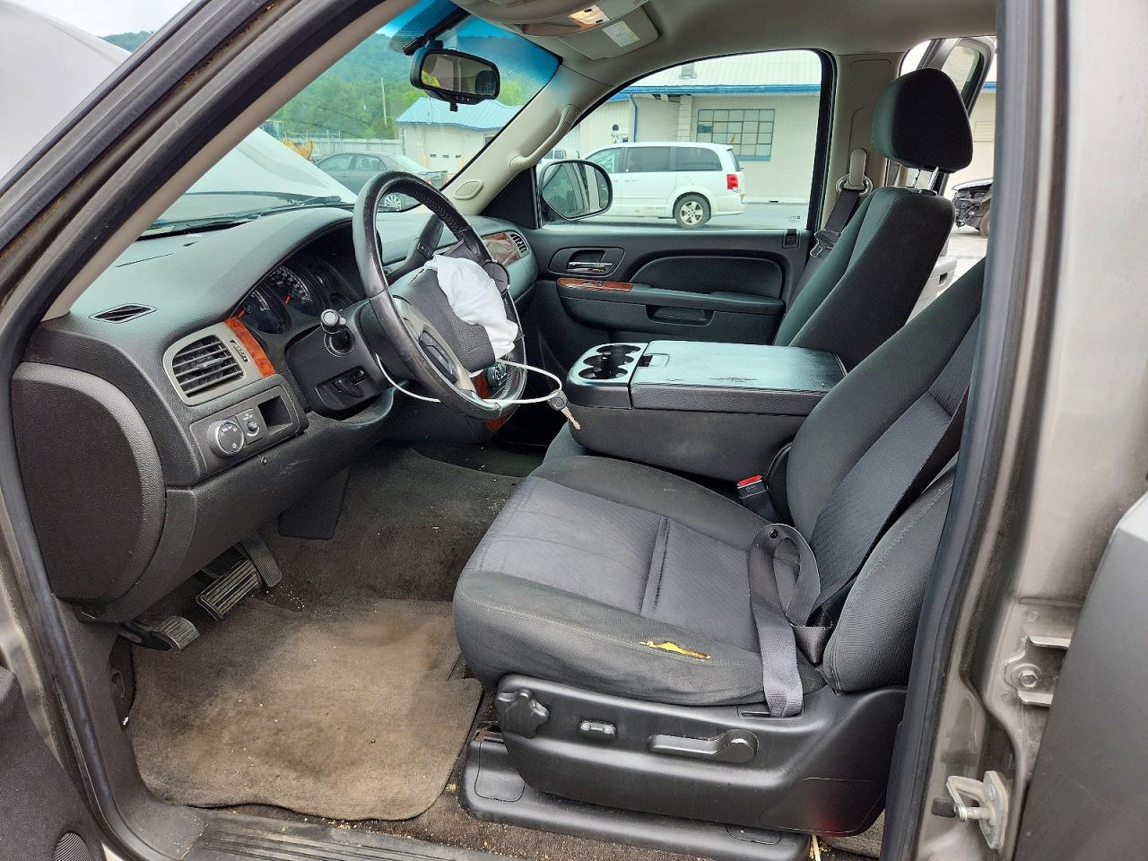 2012 Chevrolet Tahoe C1500 Ls Gray vin: 1GNSCAE03CR233621