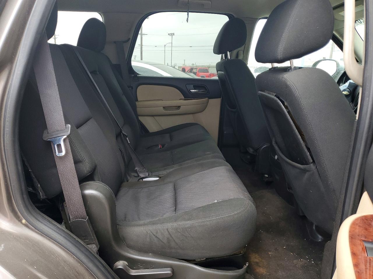 2012 Chevrolet Tahoe C1500 Ls Gray vin: 1GNSCAE03CR319138