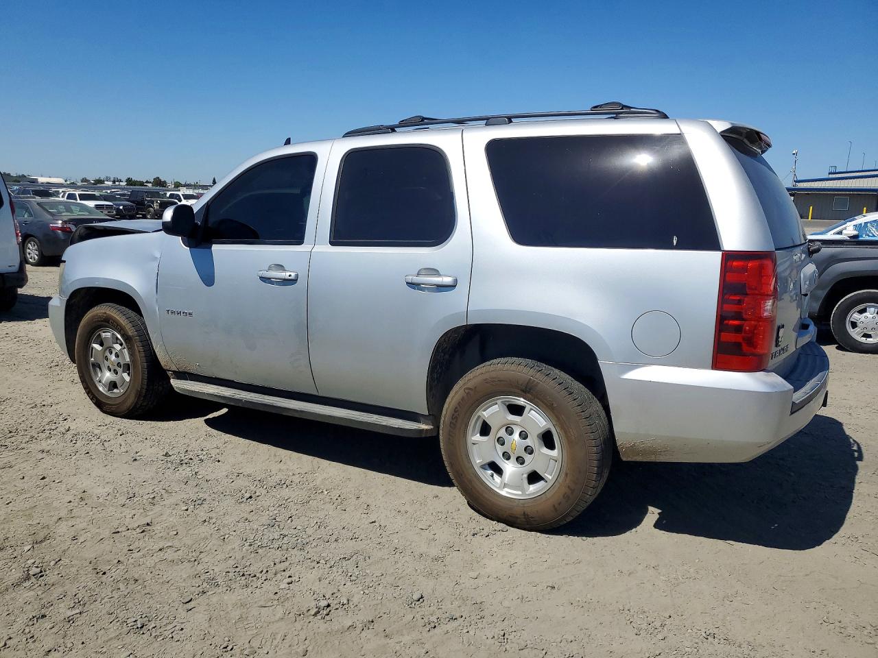 2013 Chevrolet Tahoe C1500 Ls Silver vin: 1GNSCAE03DR106353