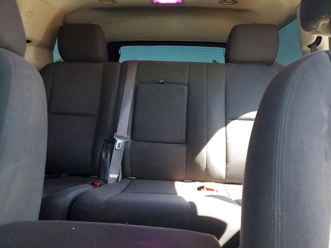 2013 Chevrolet Tahoe C1500 Ls Silver vin: 1GNSCAE03DR106353