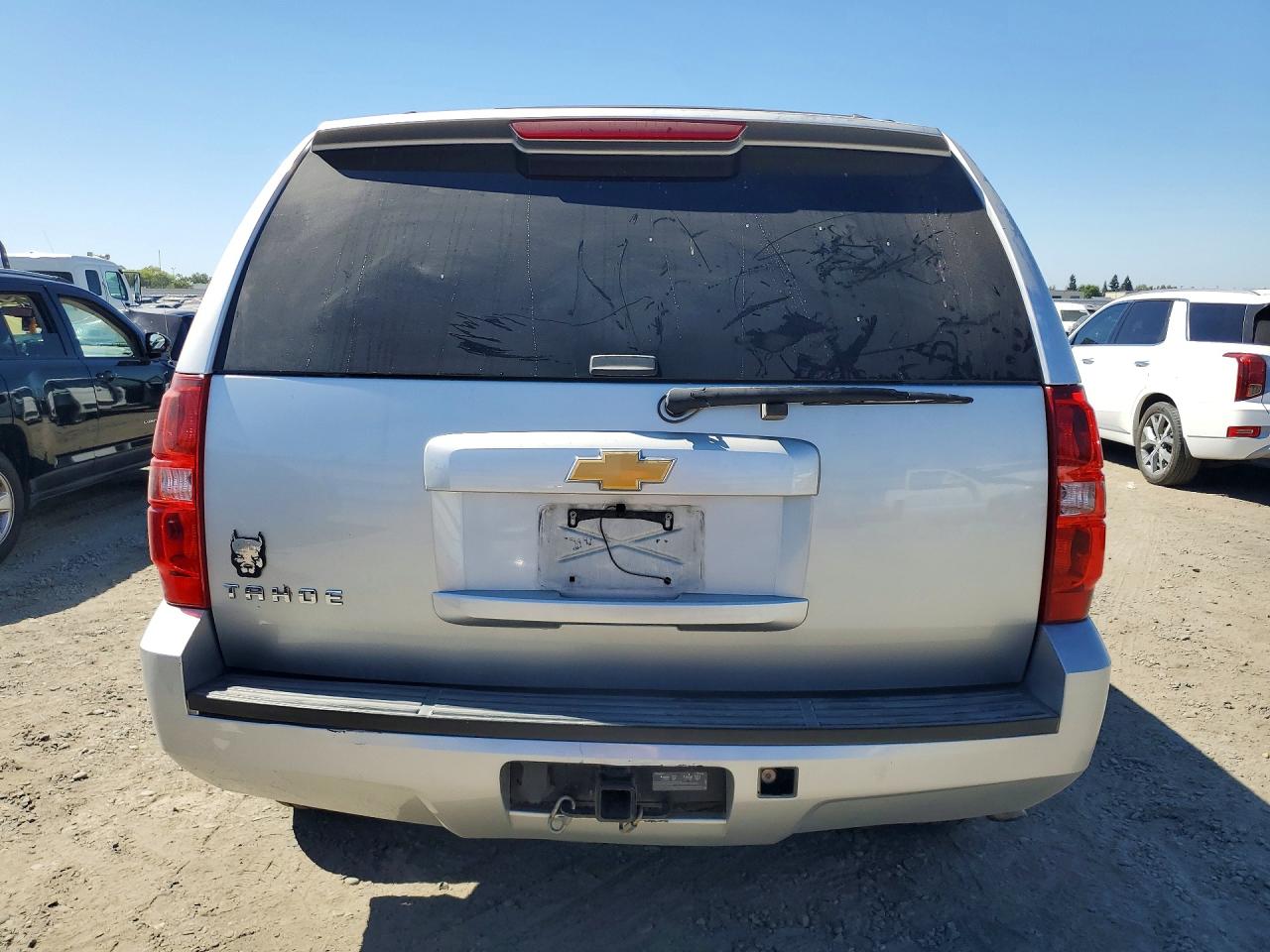 2013 Chevrolet Tahoe C1500 Ls Silver vin: 1GNSCAE03DR106353