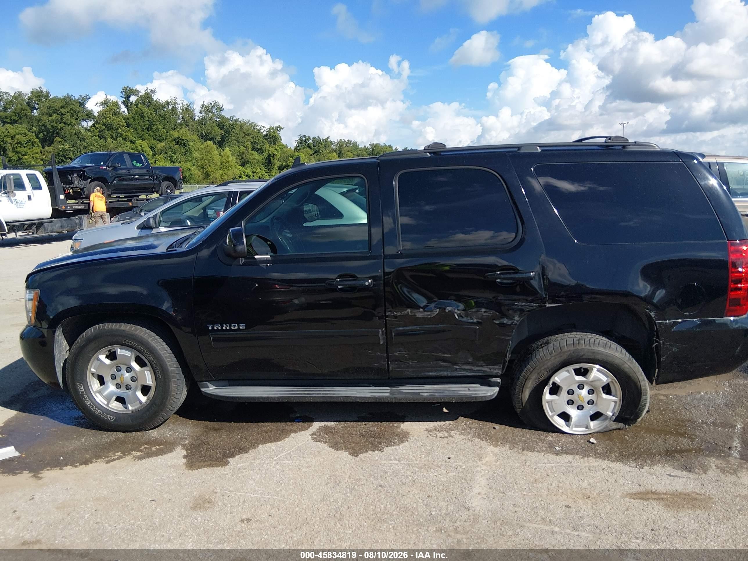 2013 Chevrolet Tahoe Ls Black vin: 1GNSCAE03DR234804