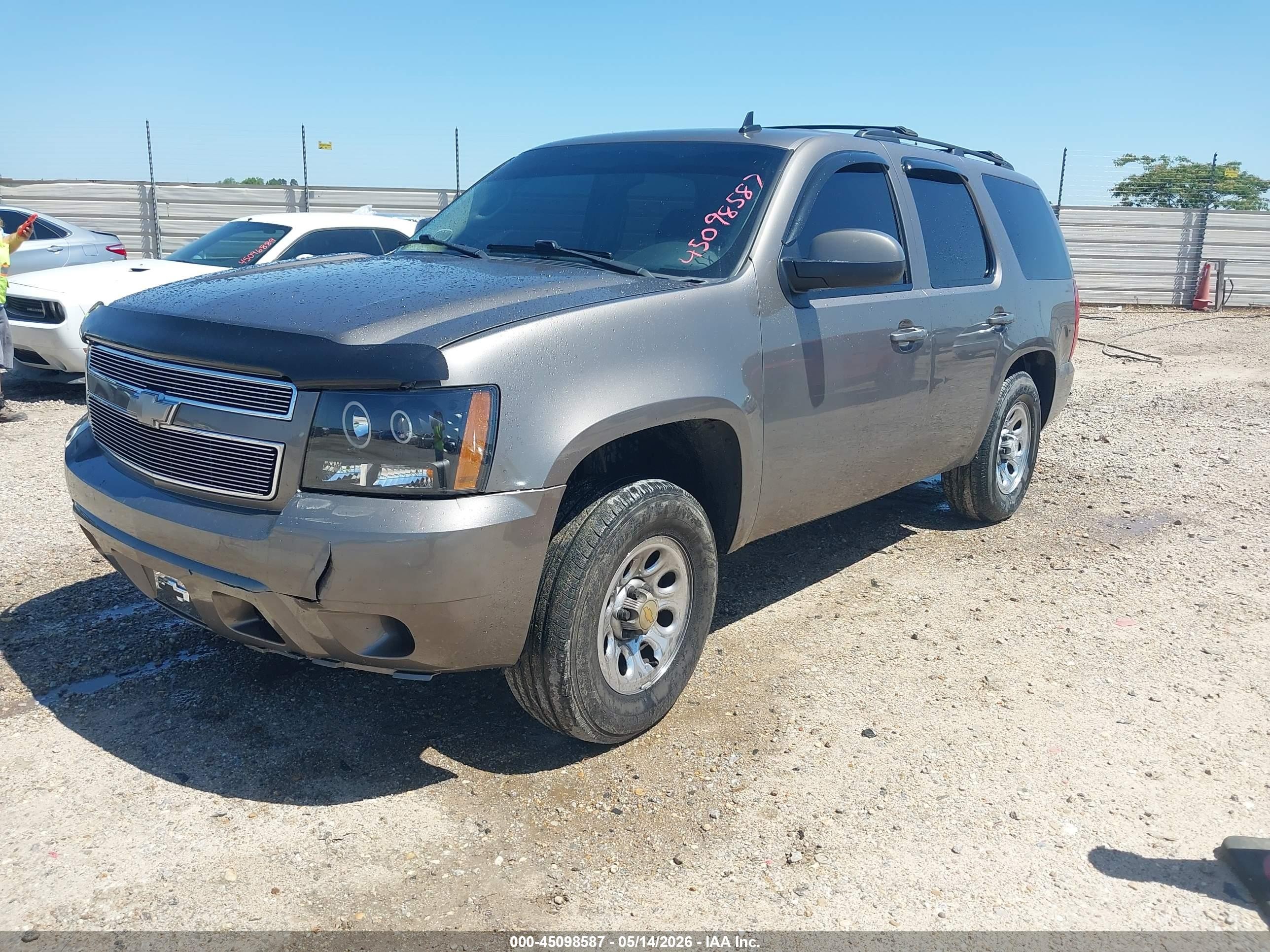 2011 Chevrolet Tahoe Ls Серый vin: 1GNSCAE04BR227504