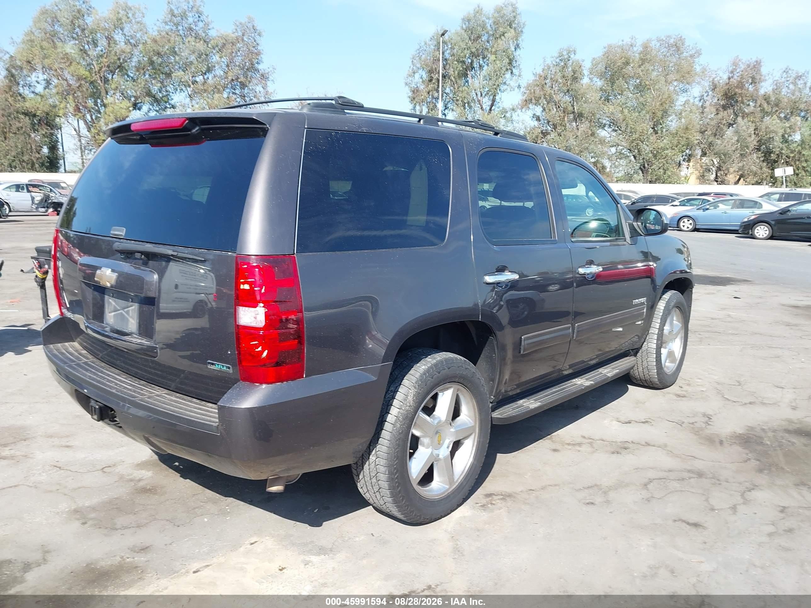 2011 Chevrolet Tahoe Ls Black vin: 1GNSCAE04BR275908