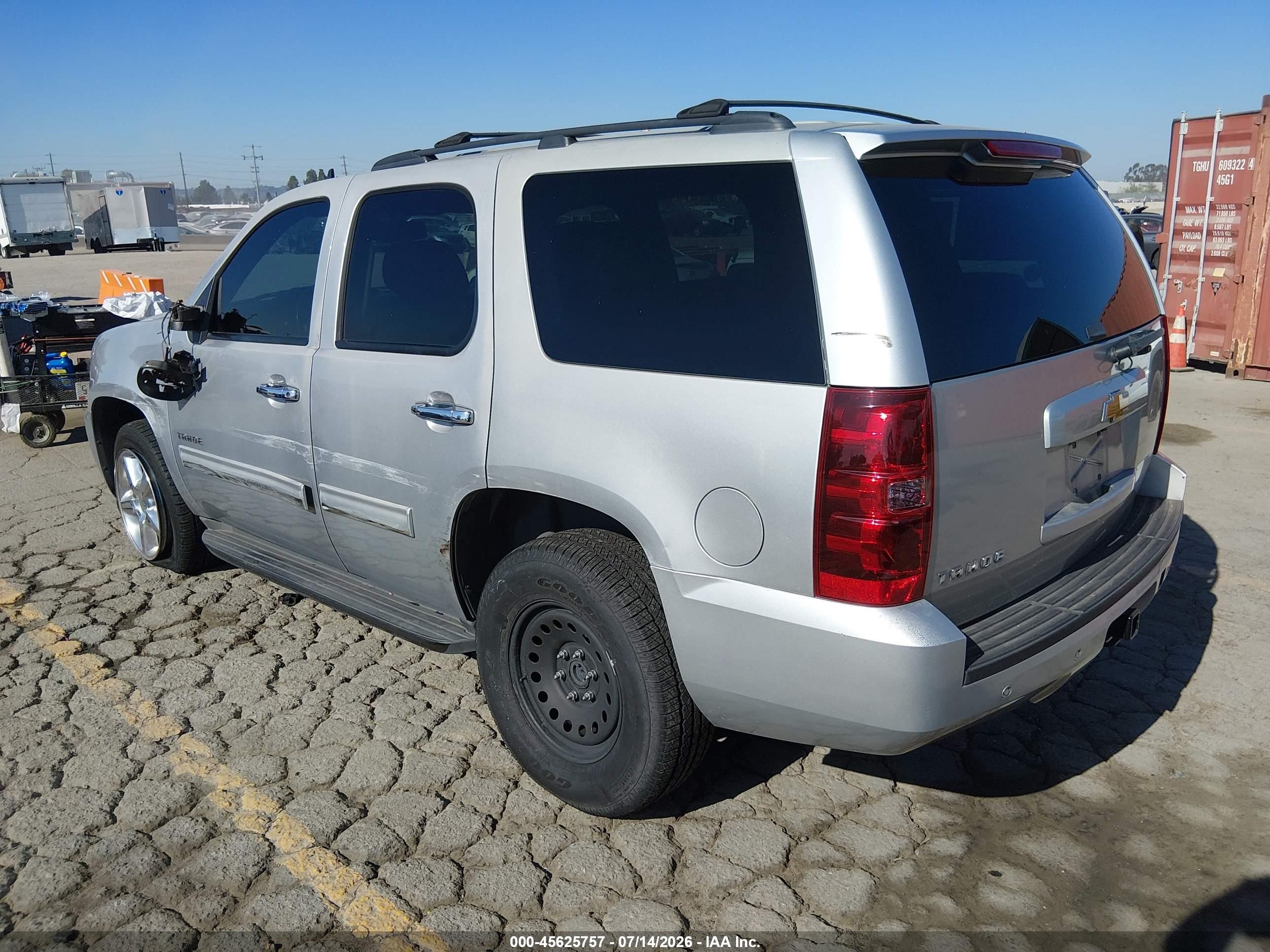 2013 Chevrolet Tahoe Ls Silver vin: 1GNSCAE04DR173530