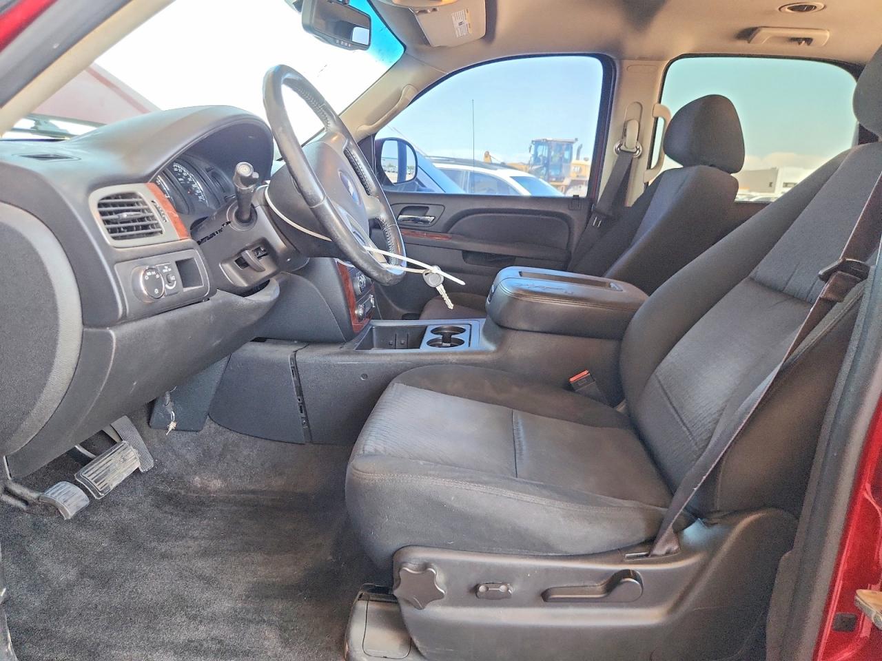 2013 Chevrolet Tahoe C1500 Ls Red vin: 1GNSCAE04DR189646