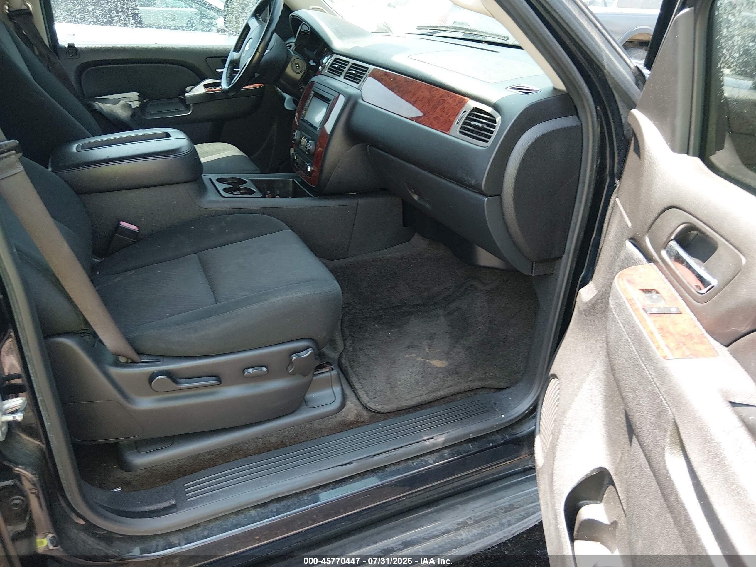 2013 Chevrolet Tahoe Ls Черный vin: 1GNSCAE04DR210866