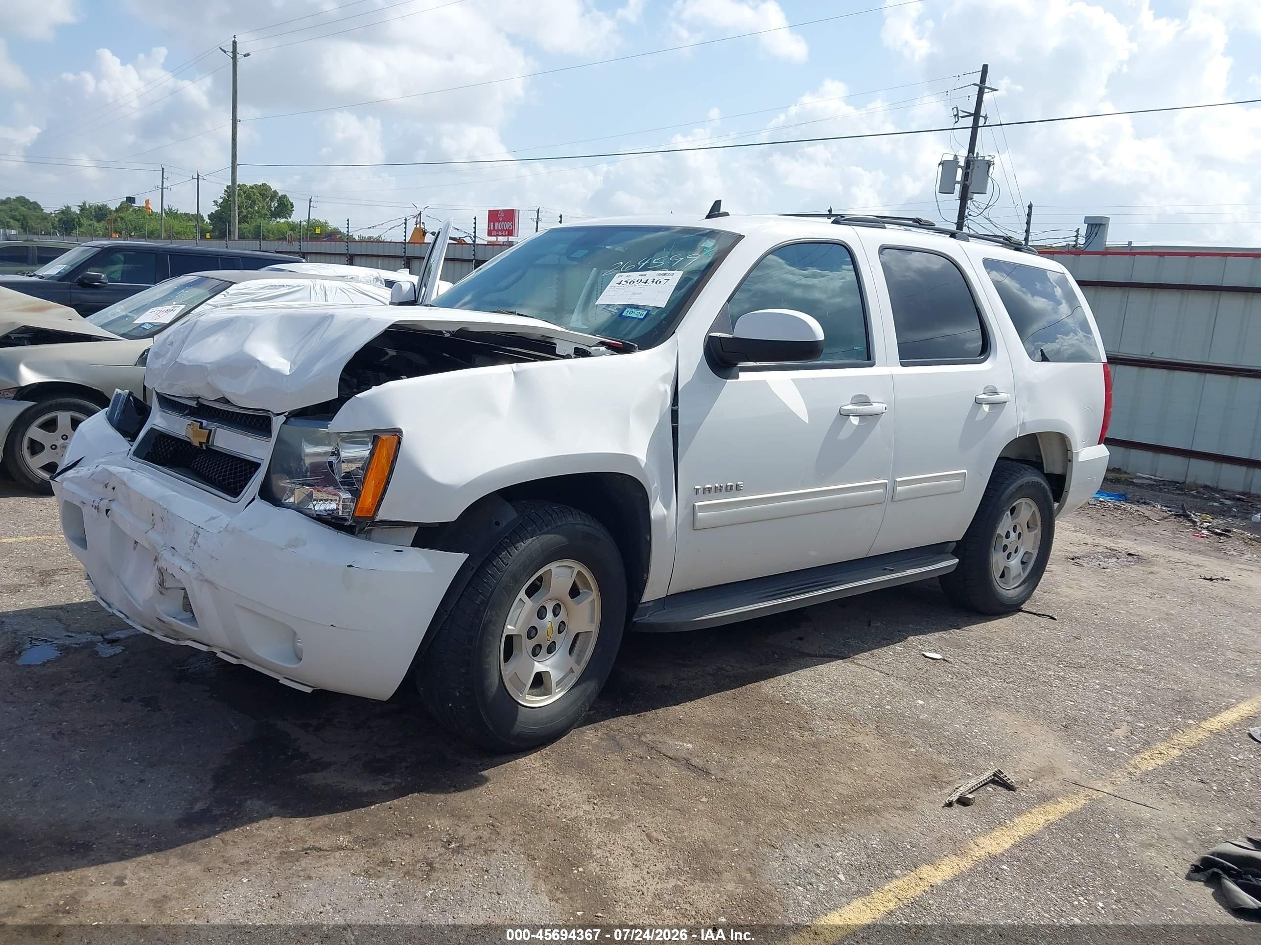 2014 Chevrolet Tahoe Ls White vin: 1GNSCAE04ER107870
