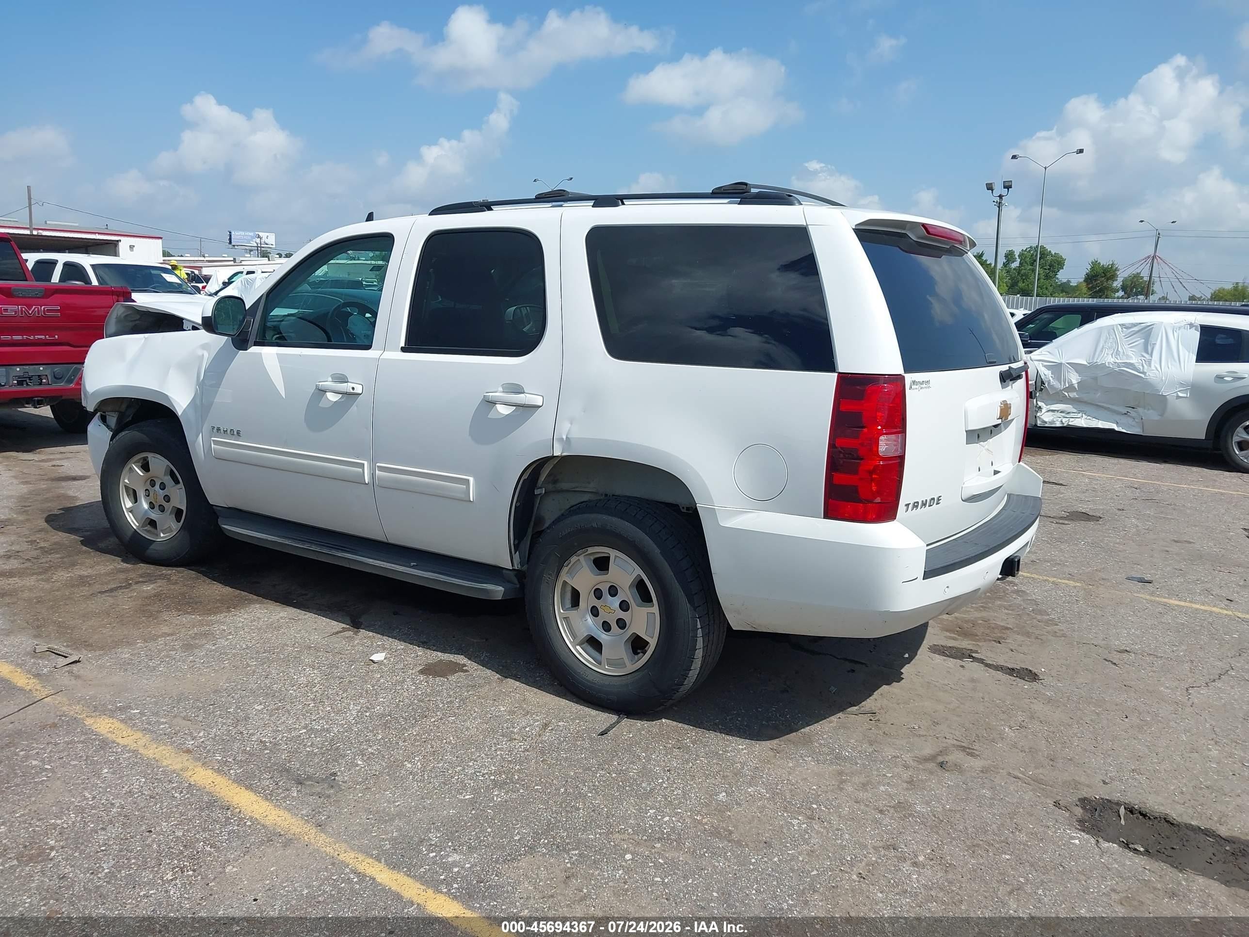 2014 Chevrolet Tahoe Ls White vin: 1GNSCAE04ER107870