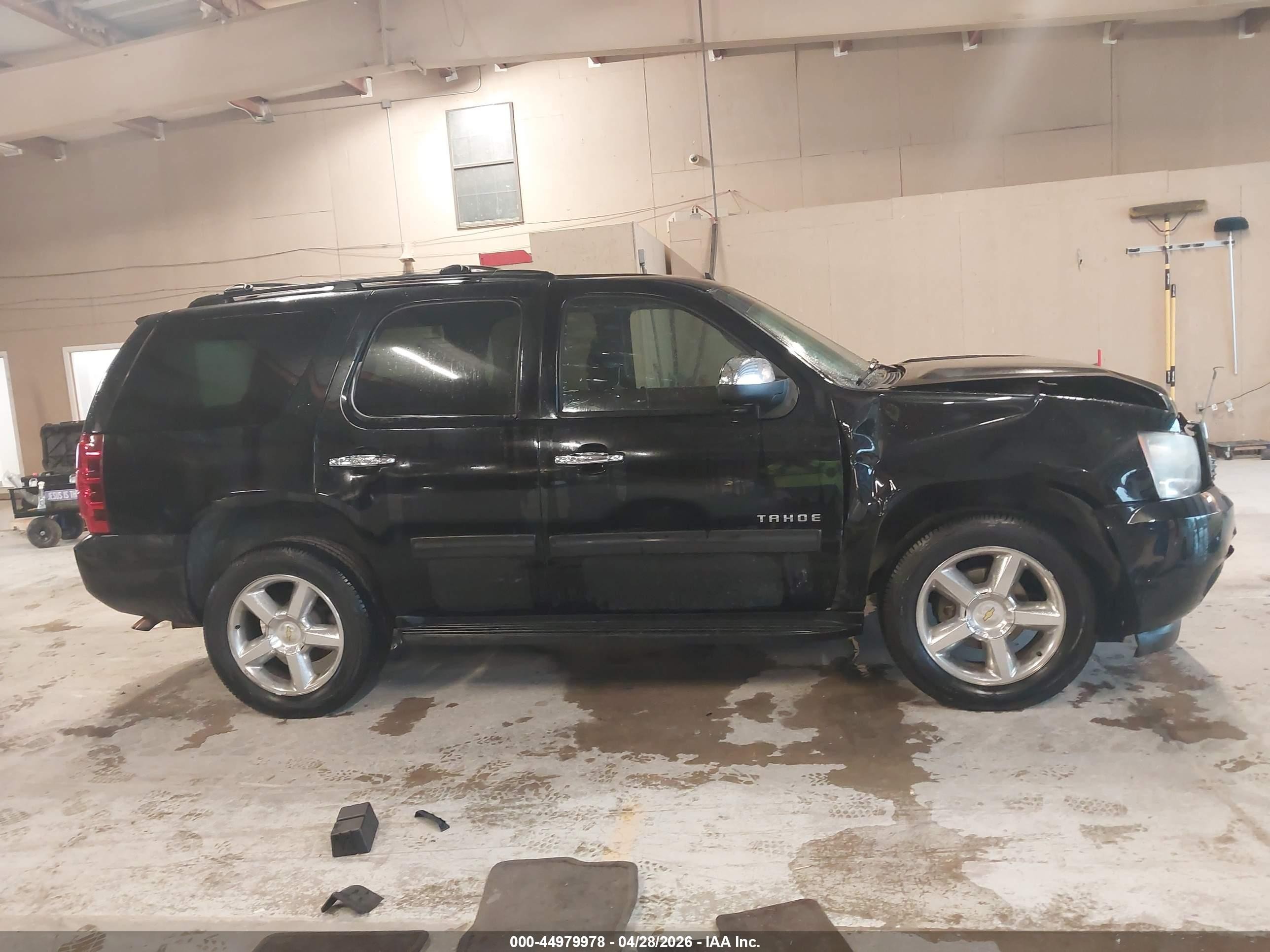 2011 Chevrolet Tahoe Ls Black vin: 1GNSCAE05BR157852