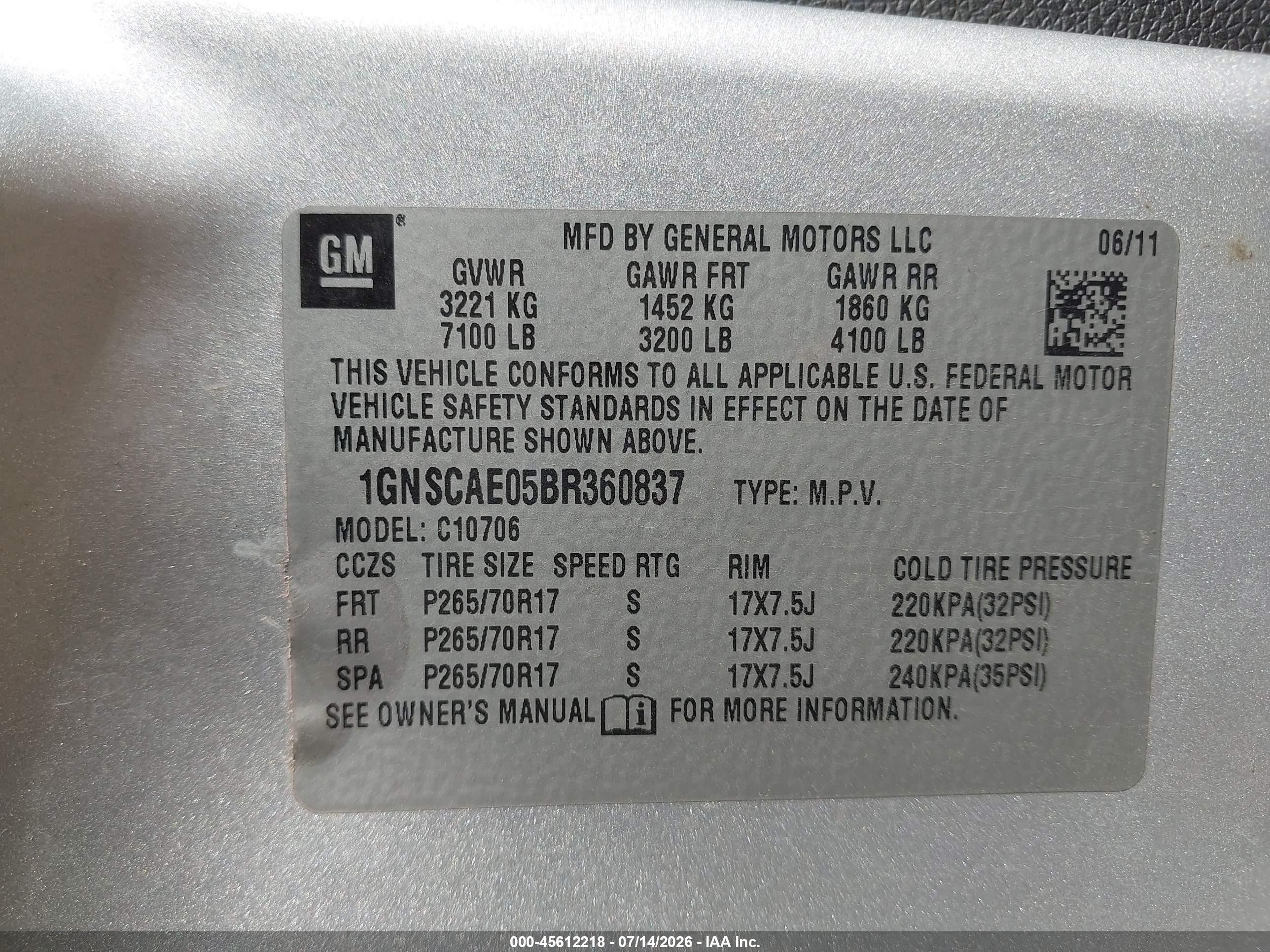 2011 Chevrolet Tahoe Ls Серебряный vin: 1GNSCAE05BR360837