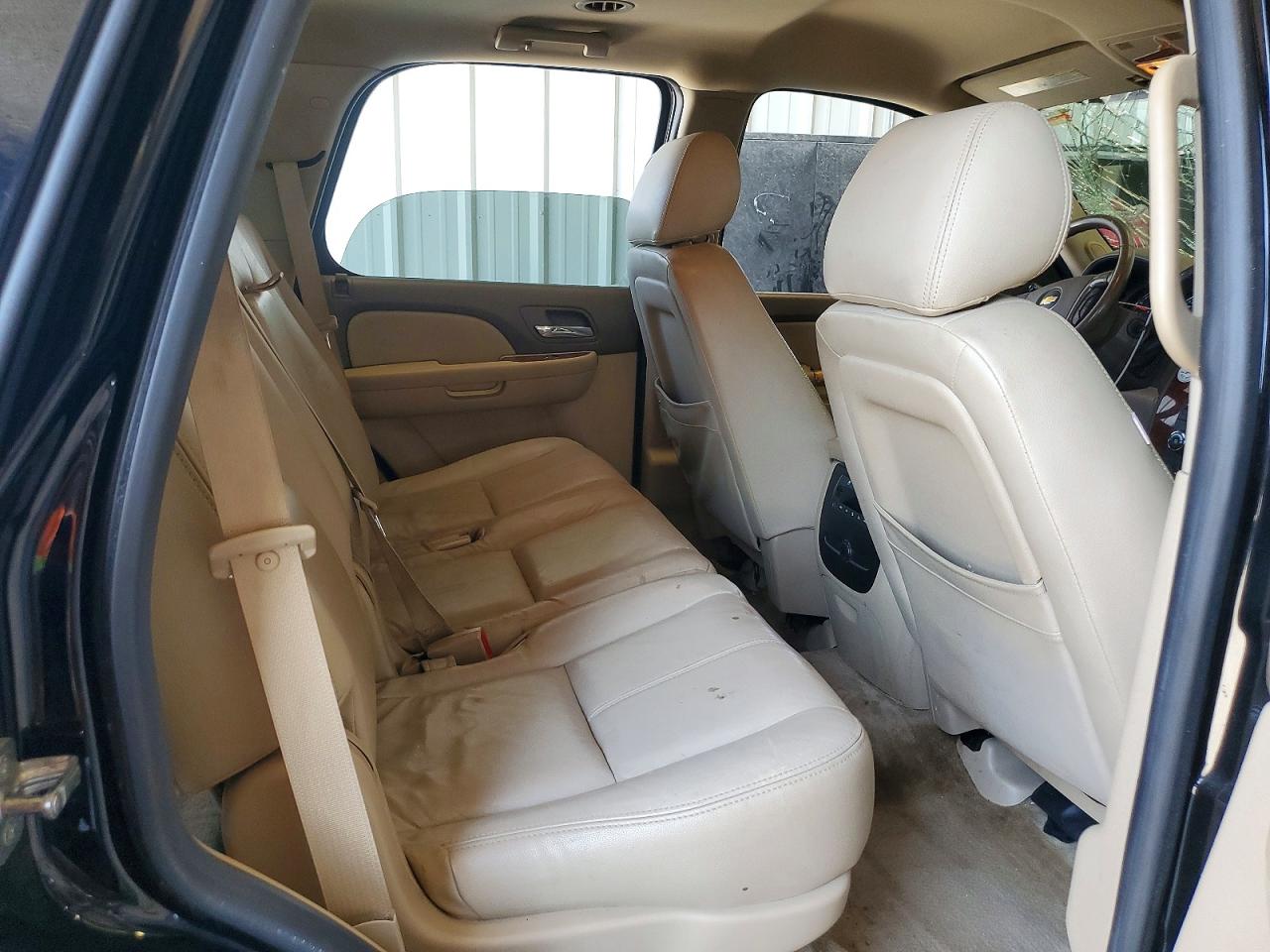2014 Chevrolet Tahoe C1500 Ls Black vin: 1GNSCAE05ER150128