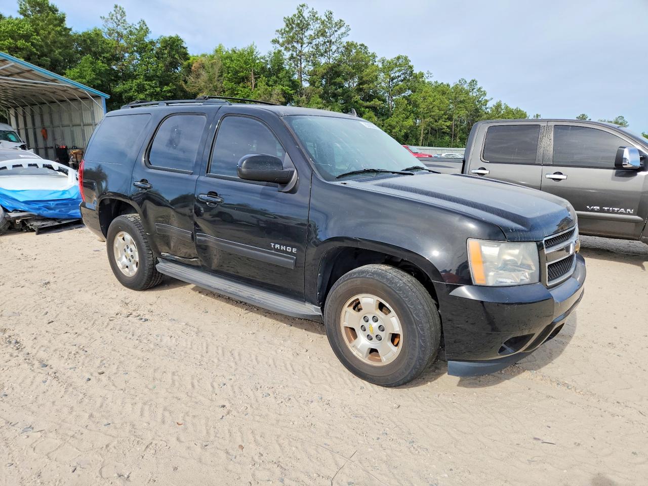 2011 Chevrolet Tahoe C1500 Ls Black vin: 1GNSCAE06BR379249