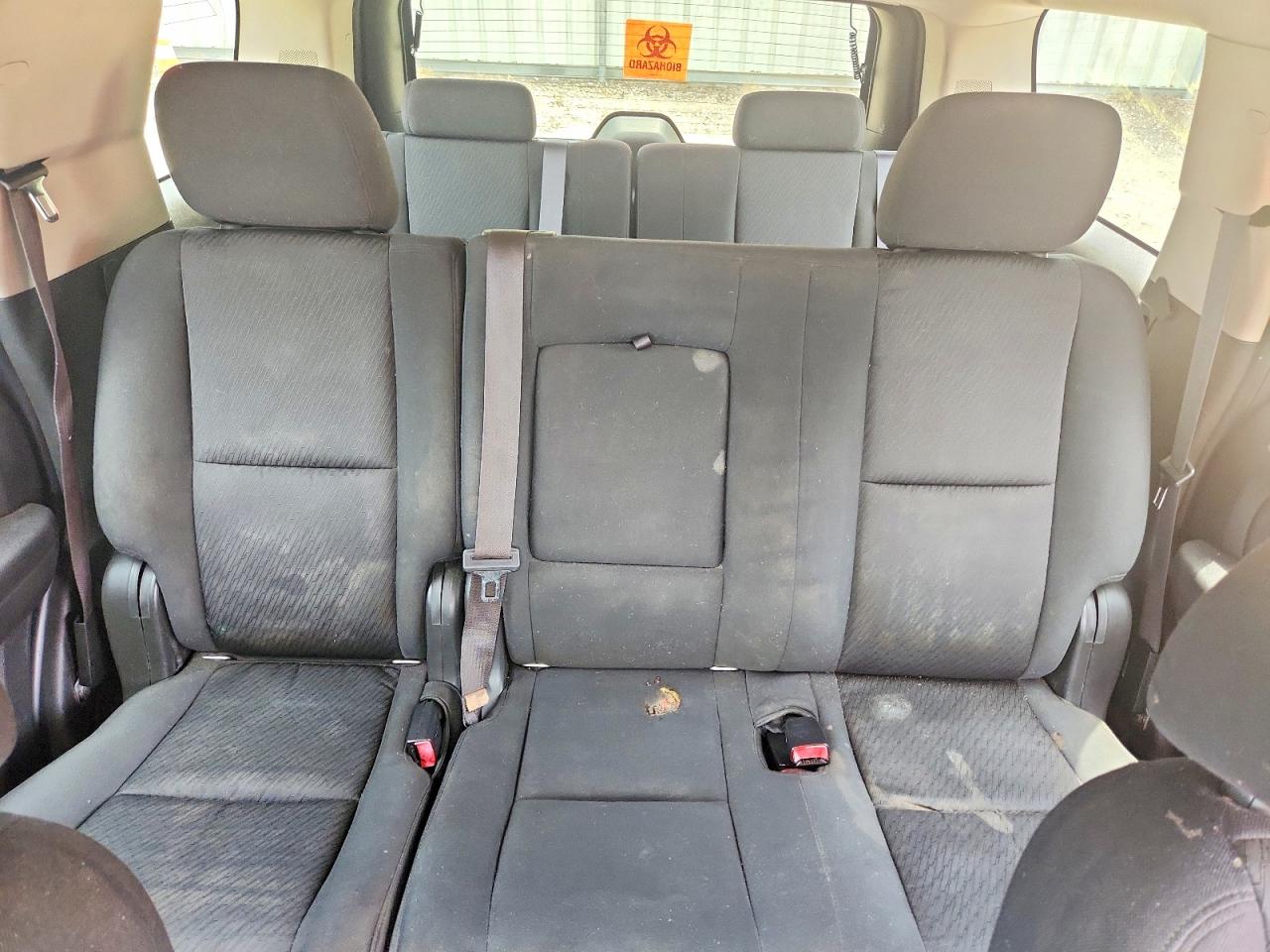 2011 Chevrolet Tahoe C1500 Ls Black vin: 1GNSCAE06BR379249