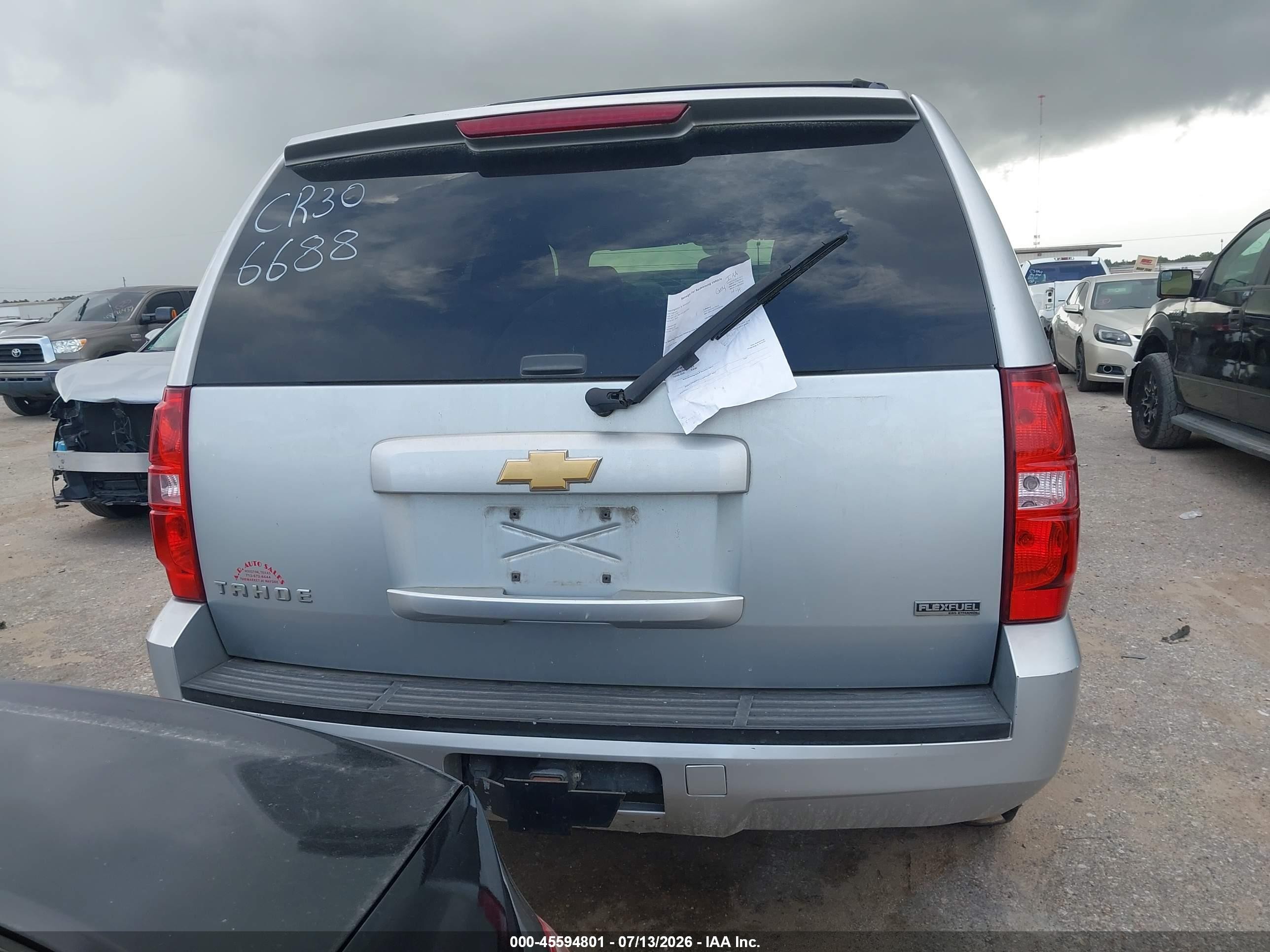 2012 Chevrolet Tahoe Ls Silver vin: 1GNSCAE06CR306688
