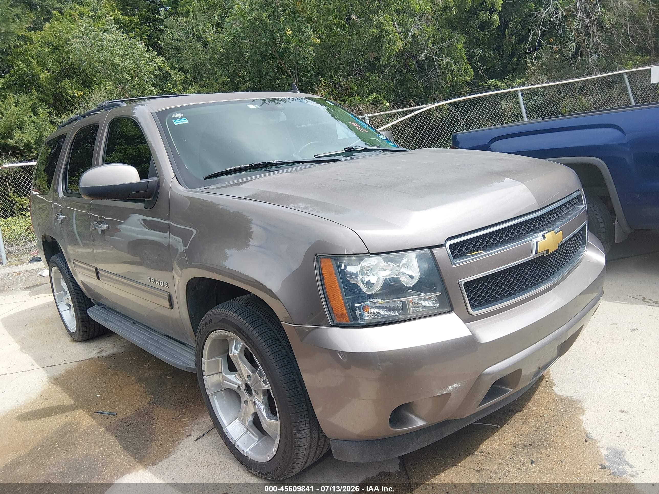 2013 Chevrolet Tahoe Ls Brown vin: 1GNSCAE06DR277727