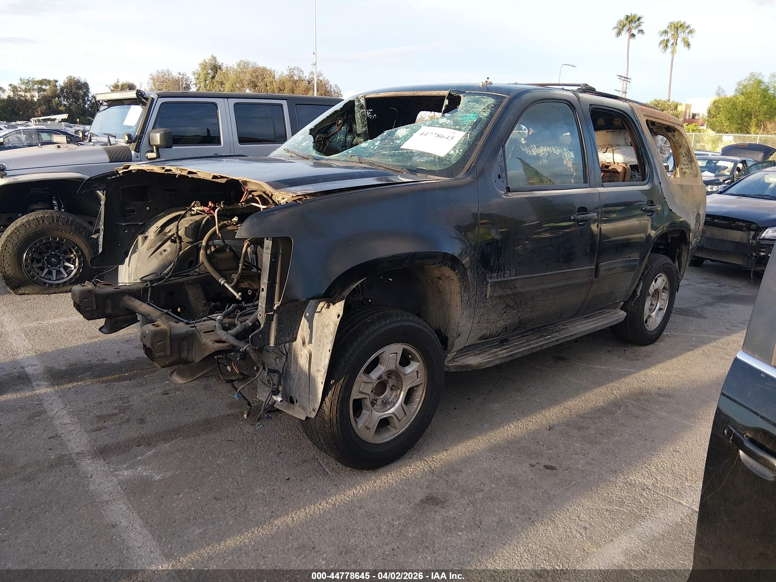 2011 Chevrolet Tahoe Ls Черный vin: 1GNSCAE07BR253336