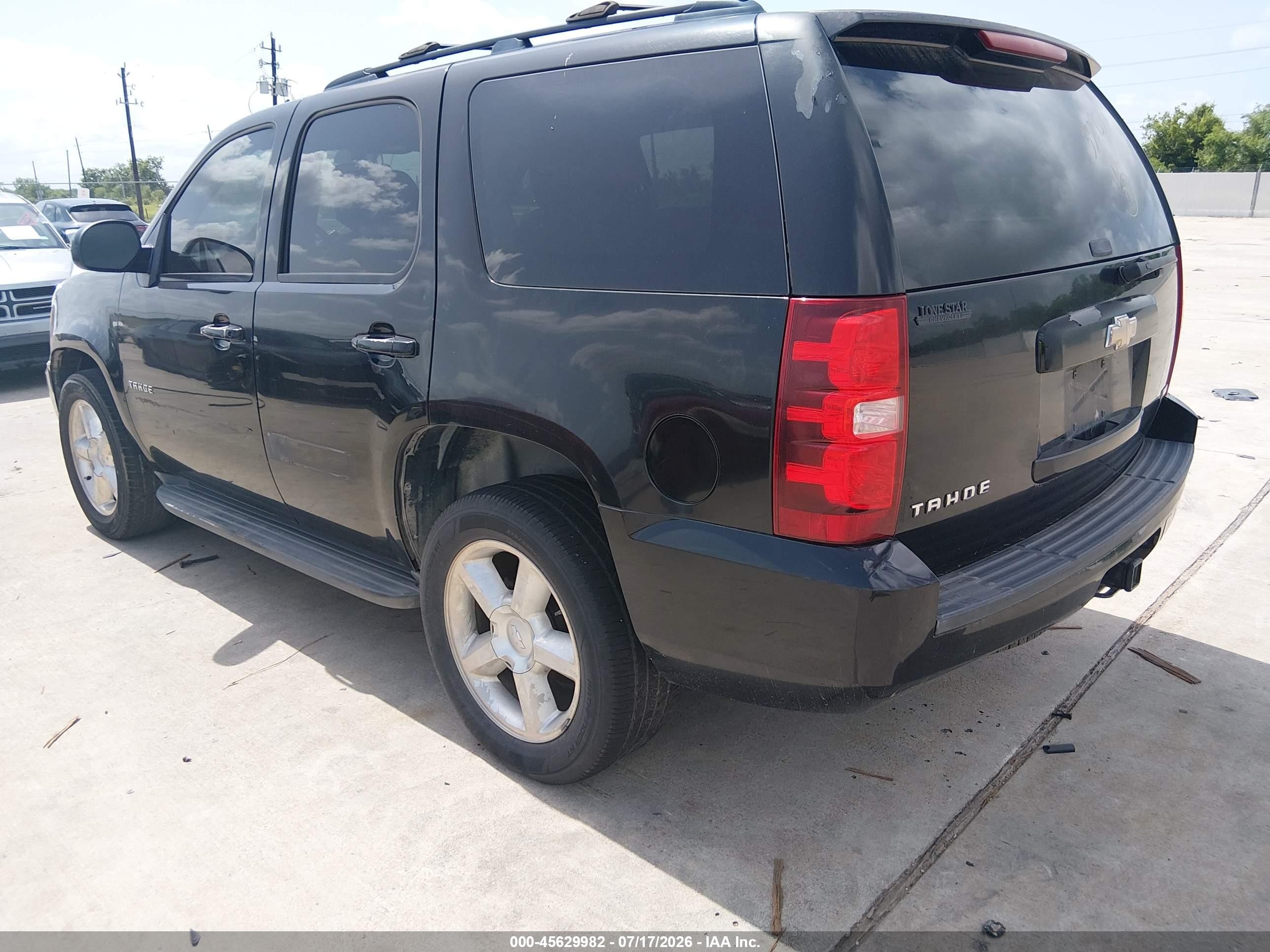 2011 Chevrolet Tahoe Ls Black vin: 1GNSCAE07BR330951