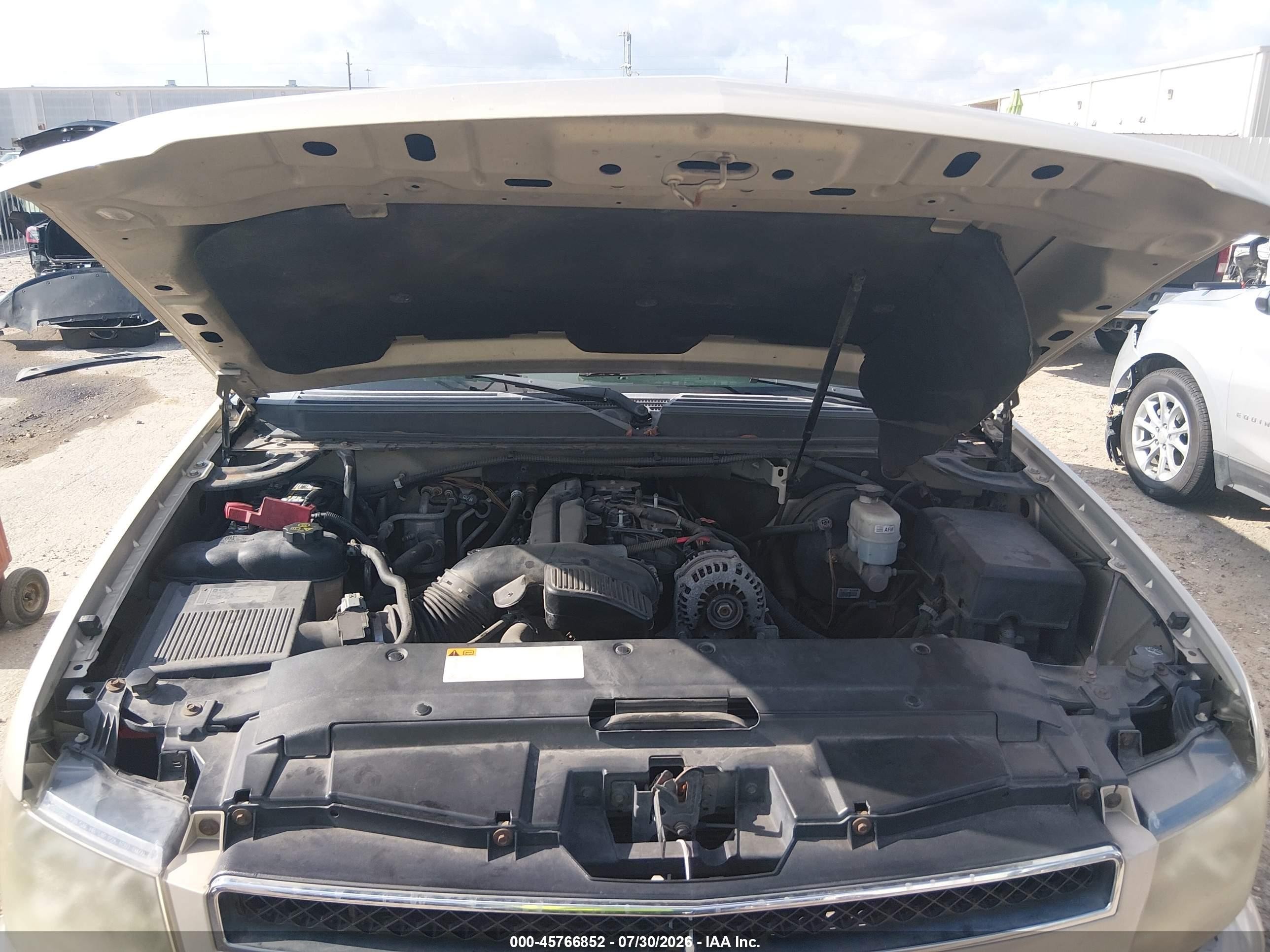 2011 Chevrolet Tahoe Ls Tan vin: 1GNSCAE07BR372391