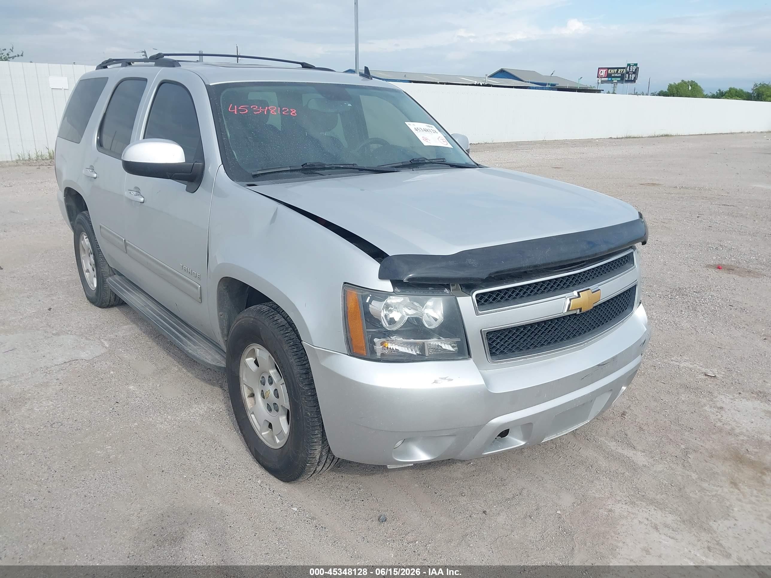 2013 Chevrolet Tahoe Ls Серебряный vin: 1GNSCAE07DR141686