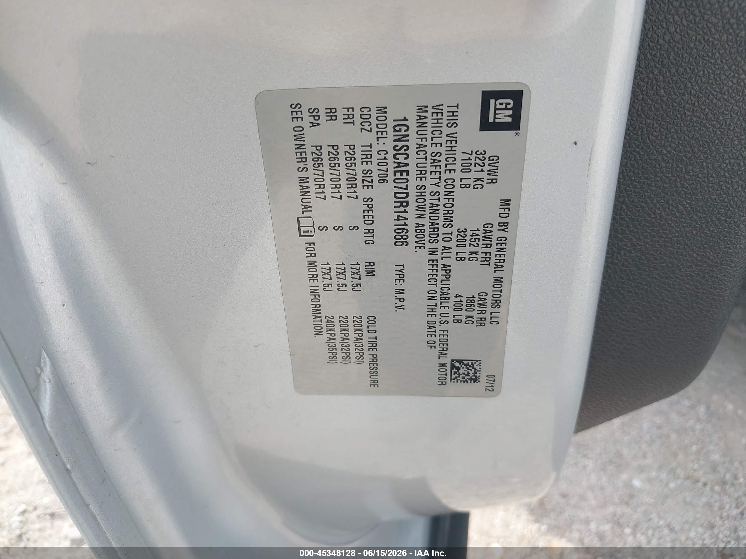 2013 Chevrolet Tahoe Ls Серебряный vin: 1GNSCAE07DR141686
