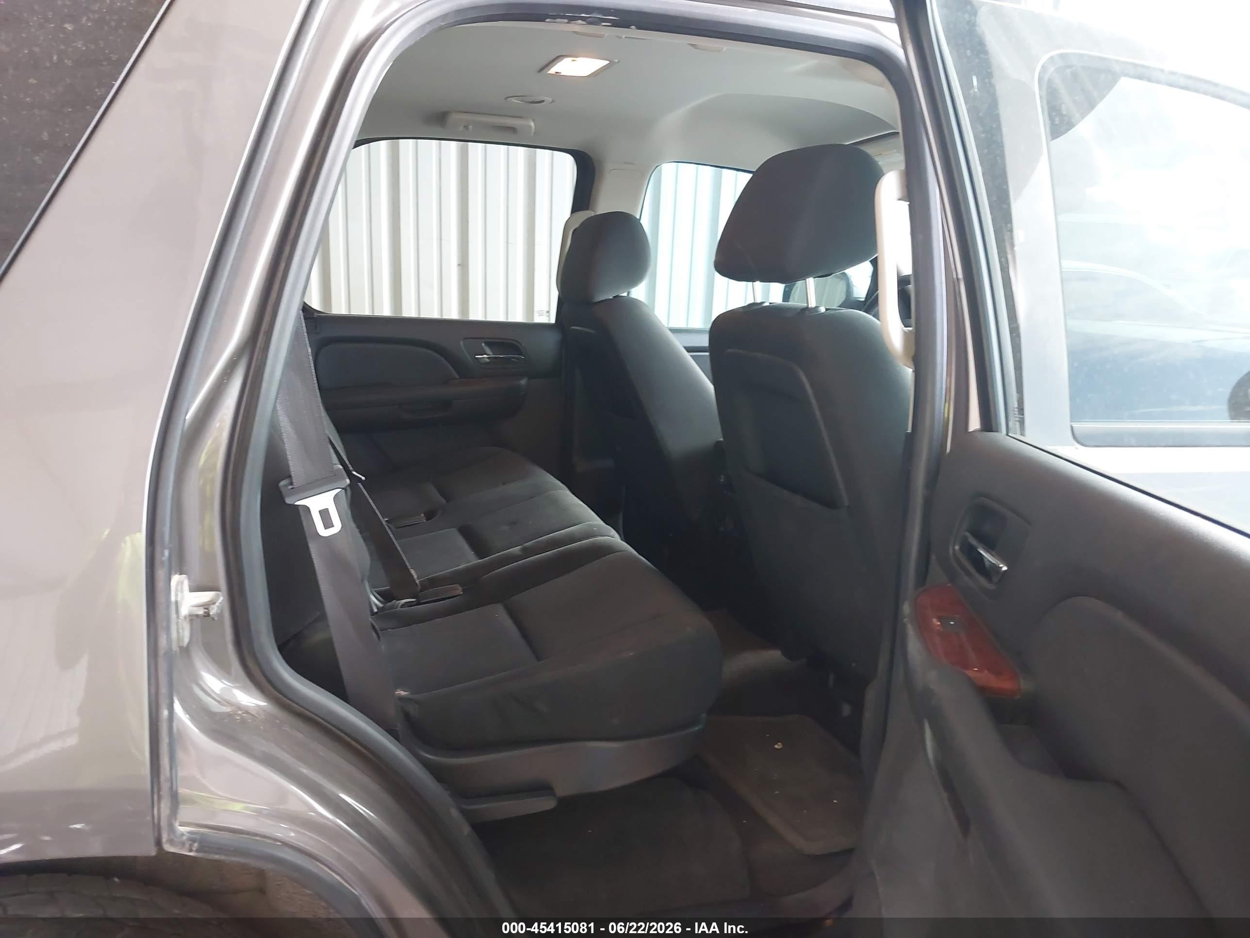 2013 Chevrolet Tahoe Ls Gray vin: 1GNSCAE07DR172632