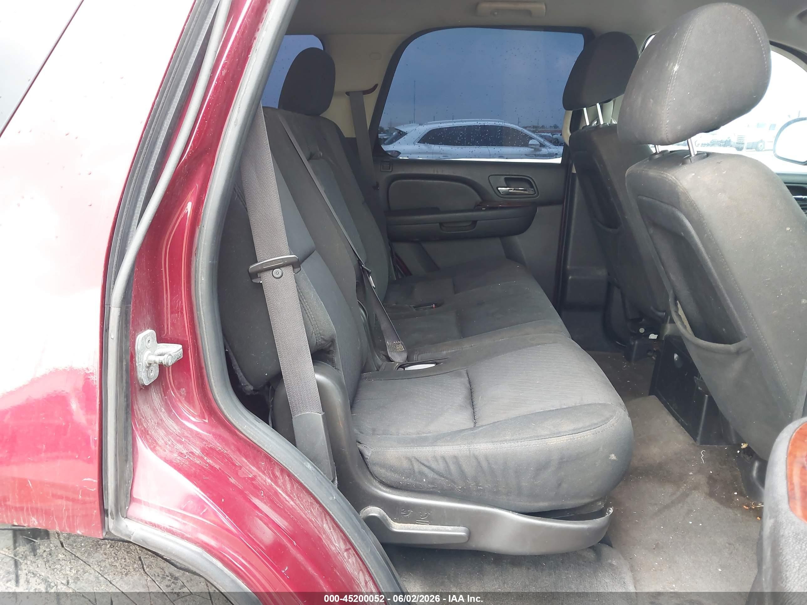 2011 Chevrolet Tahoe Ls Maroon vin: 1GNSCAE08BR365840